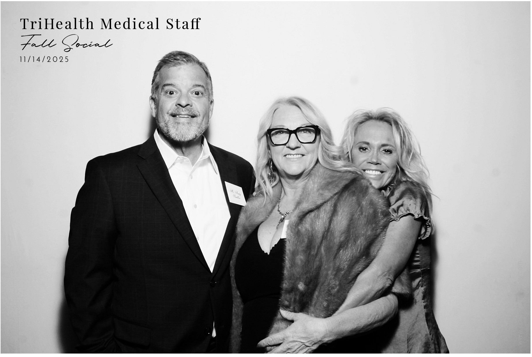 TriHealth Medical Staff | View more photos from the event at gallery.photoboothcincy.com/u/PhotoBoothCincy/TriHealth-Medical-Staff