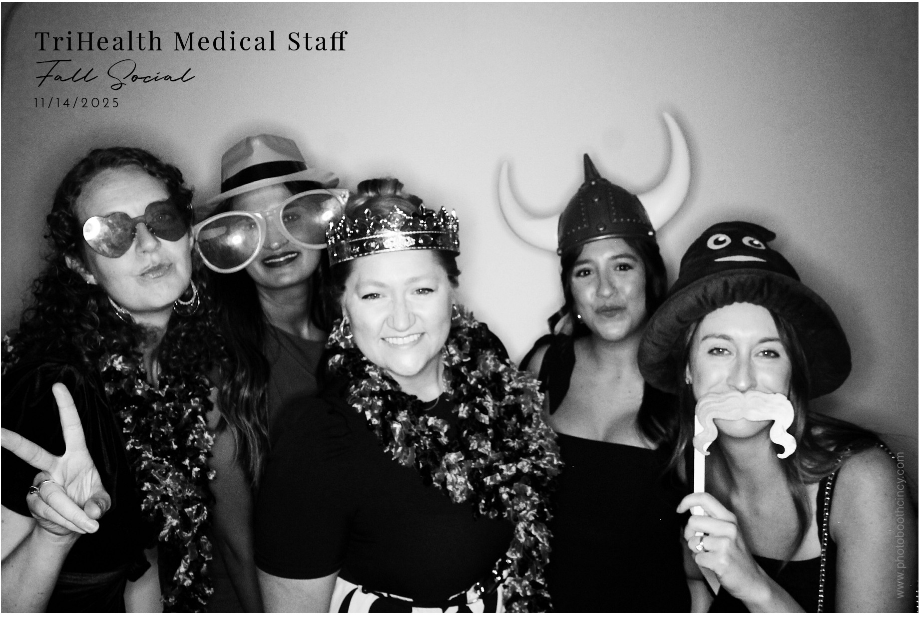 TriHealth Medical Staff | View more photos from the event at gallery.photoboothcincy.com/u/PhotoBoothCincy/TriHealth-Medical-Staff