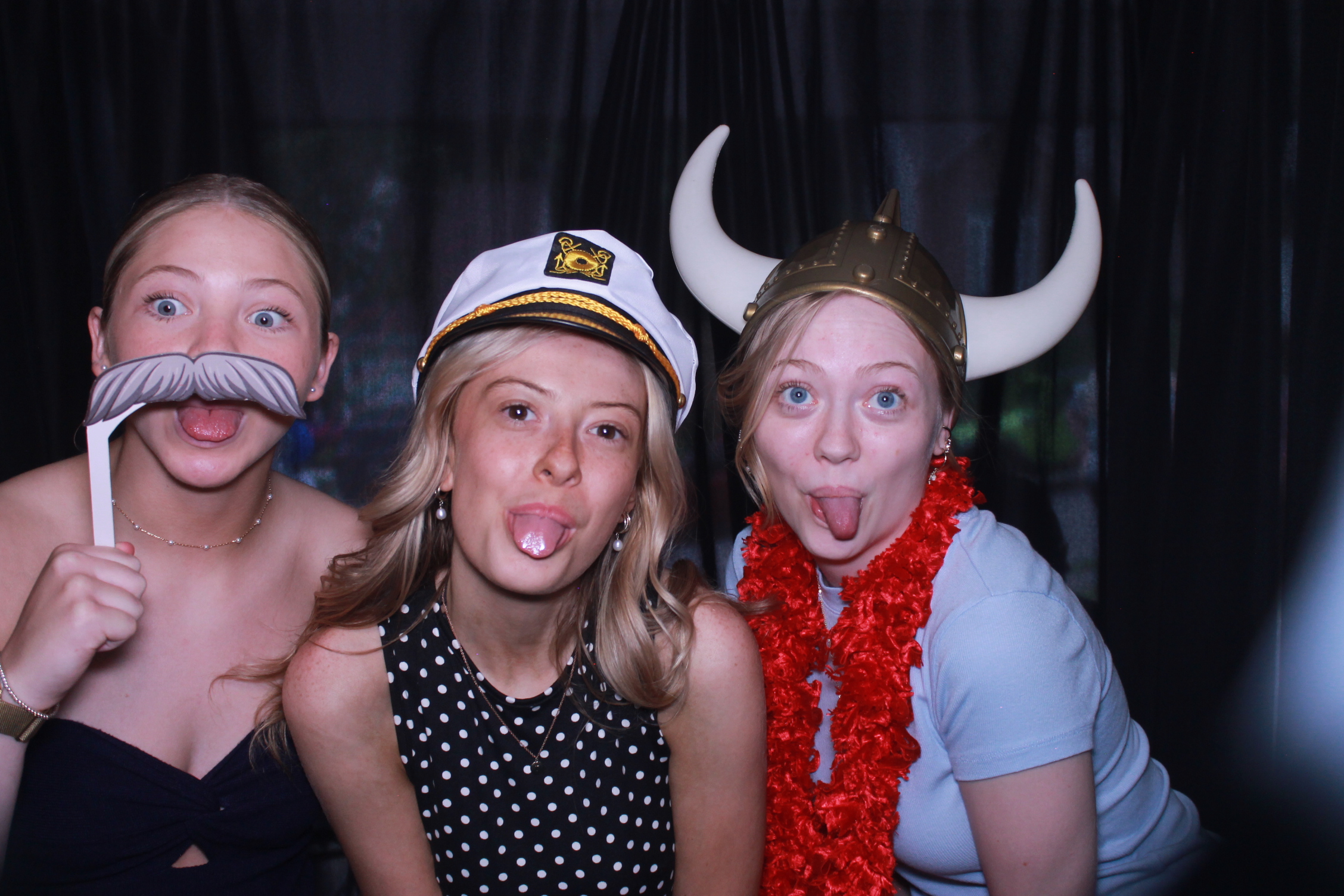 Tricira Tobergte Grad Party | View more photos from the event at gallery.photoboothcincy.com/u/PhotoBoothCincy/Tricira-Tobergte-Grad-Party