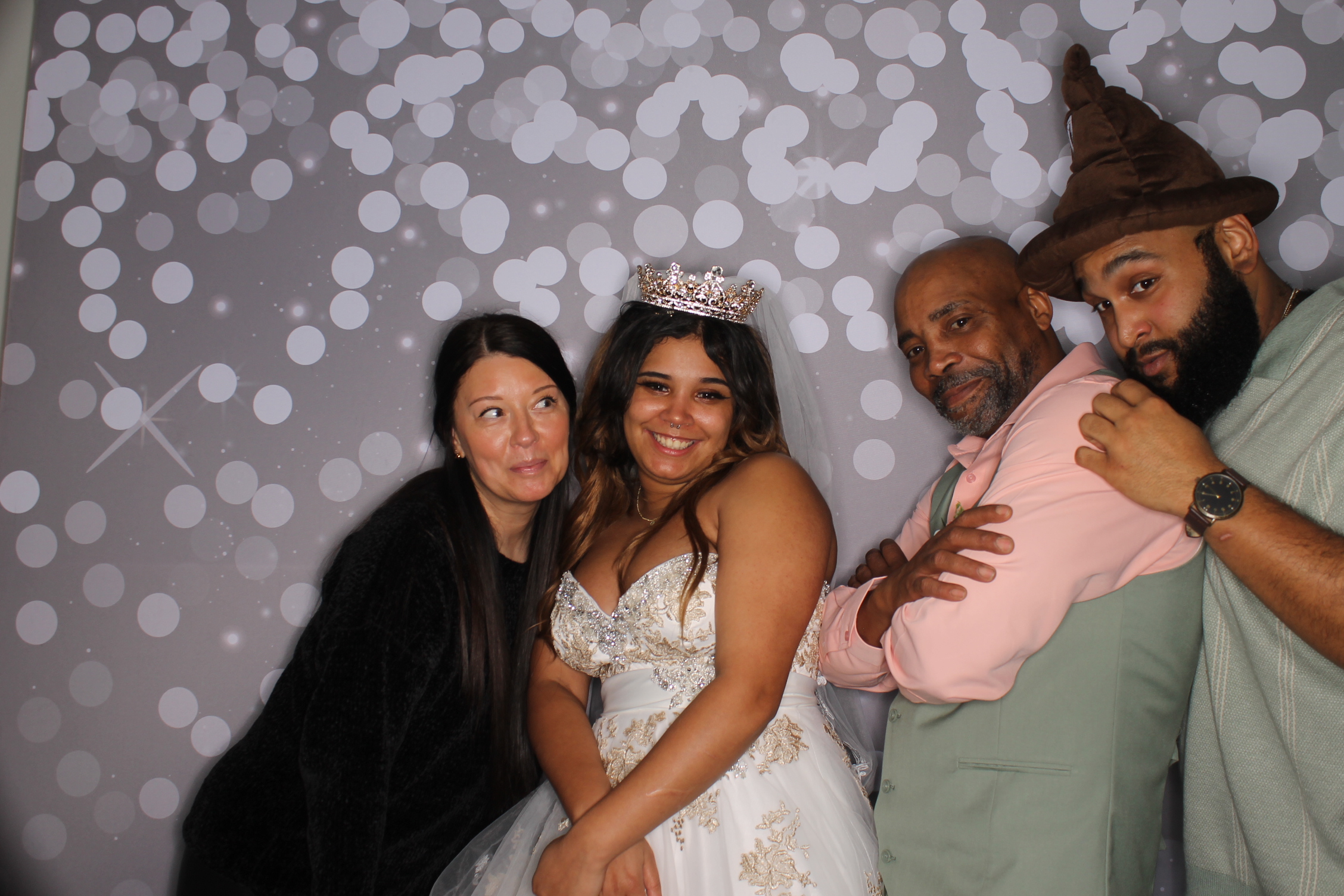 Trinity & Damien's Wedding | View more photos from the event at gallery.photoboothcincy.com/u/PhotoBoothCincy/Trinity-Damiens-Wedding