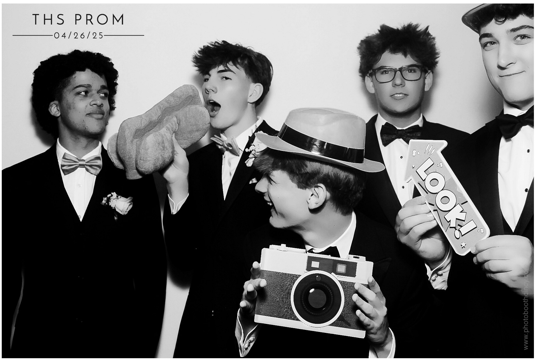 Turpin HS Prom | View more photos from the event at gallery.photoboothcincy.com/u/PhotoBoothCincy/Turpin-HS-Prom