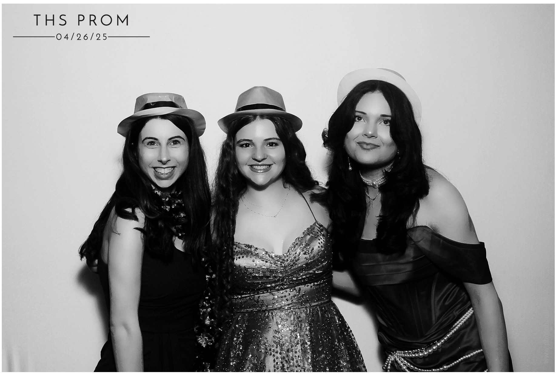 Turpin HS Prom | View more photos from the event at gallery.photoboothcincy.com/u/PhotoBoothCincy/Turpin-HS-Prom
