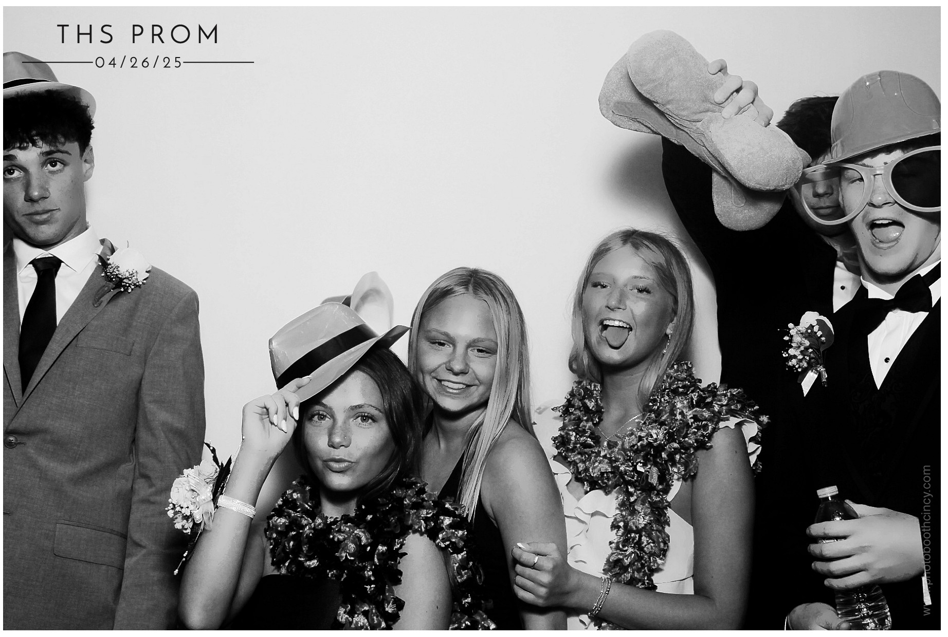 Turpin HS Prom | View more photos from the event at gallery.photoboothcincy.com/u/PhotoBoothCincy/Turpin-HS-Prom