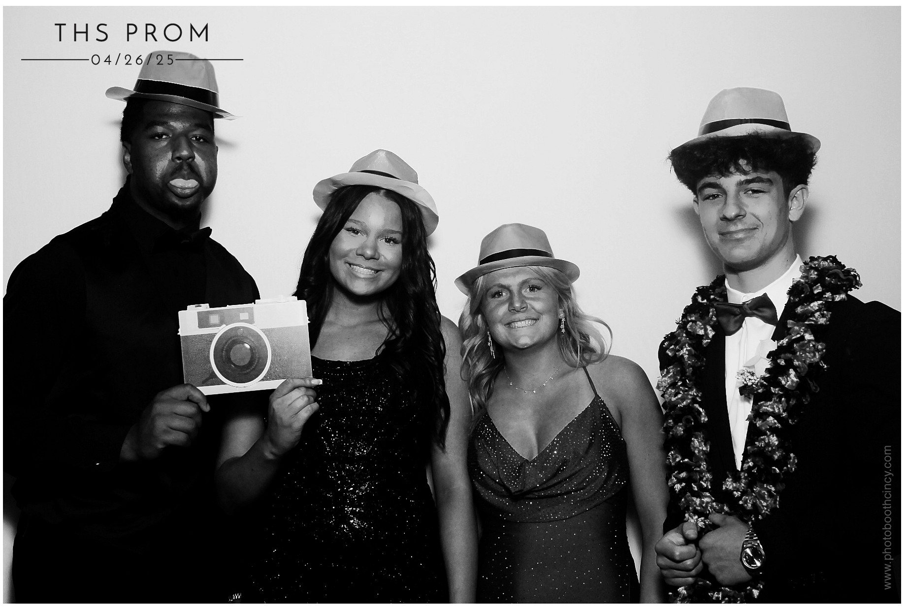 Turpin HS Prom | View more photos from the event at gallery.photoboothcincy.com/u/PhotoBoothCincy/Turpin-HS-Prom