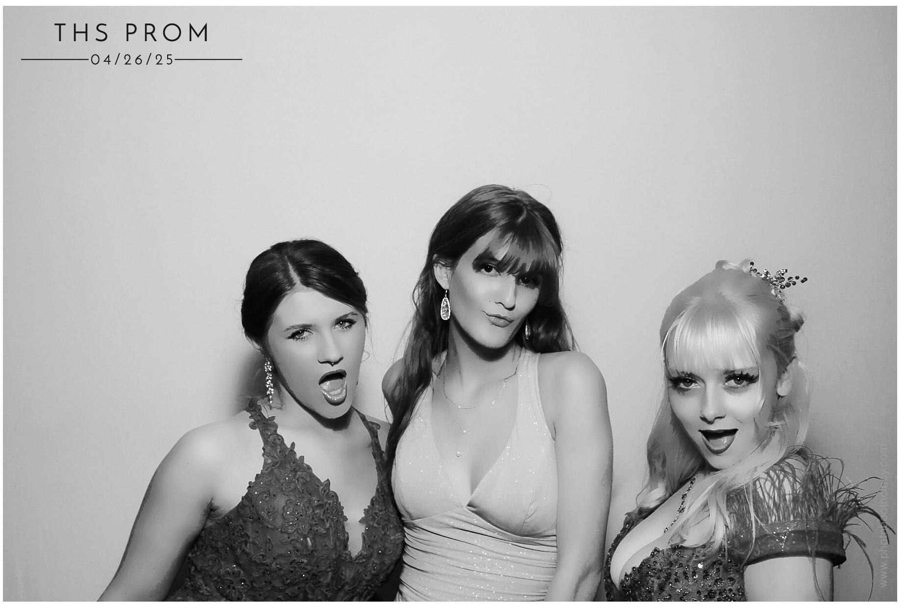 Turpin HS Prom | View more photos from the event at gallery.photoboothcincy.com/u/PhotoBoothCincy/Turpin-HS-Prom
