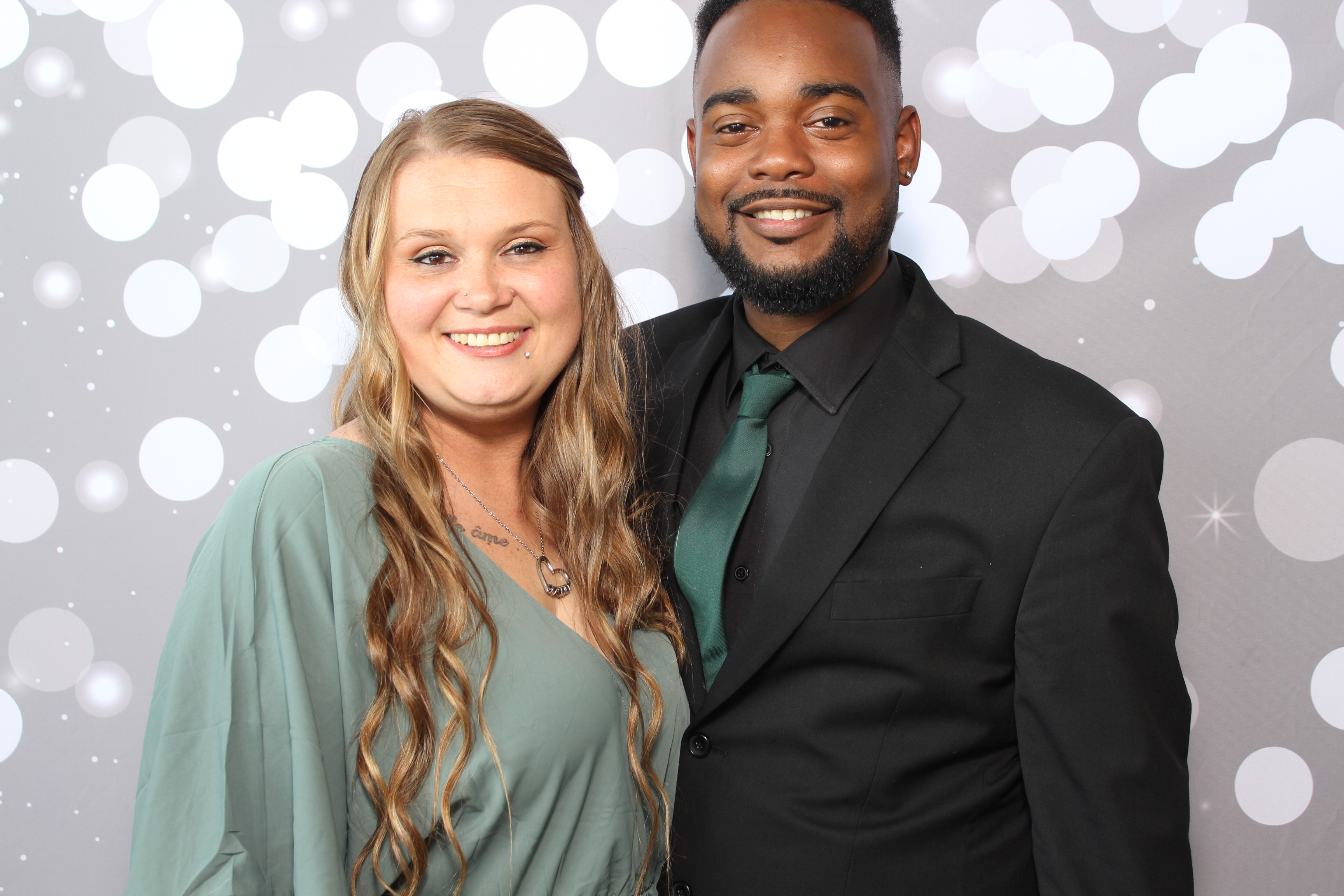 Tyrell & Samantha | View more photos from the event at gallery.photoboothcincy.com/u/PhotoBoothCincy/Tyrell-Samantha