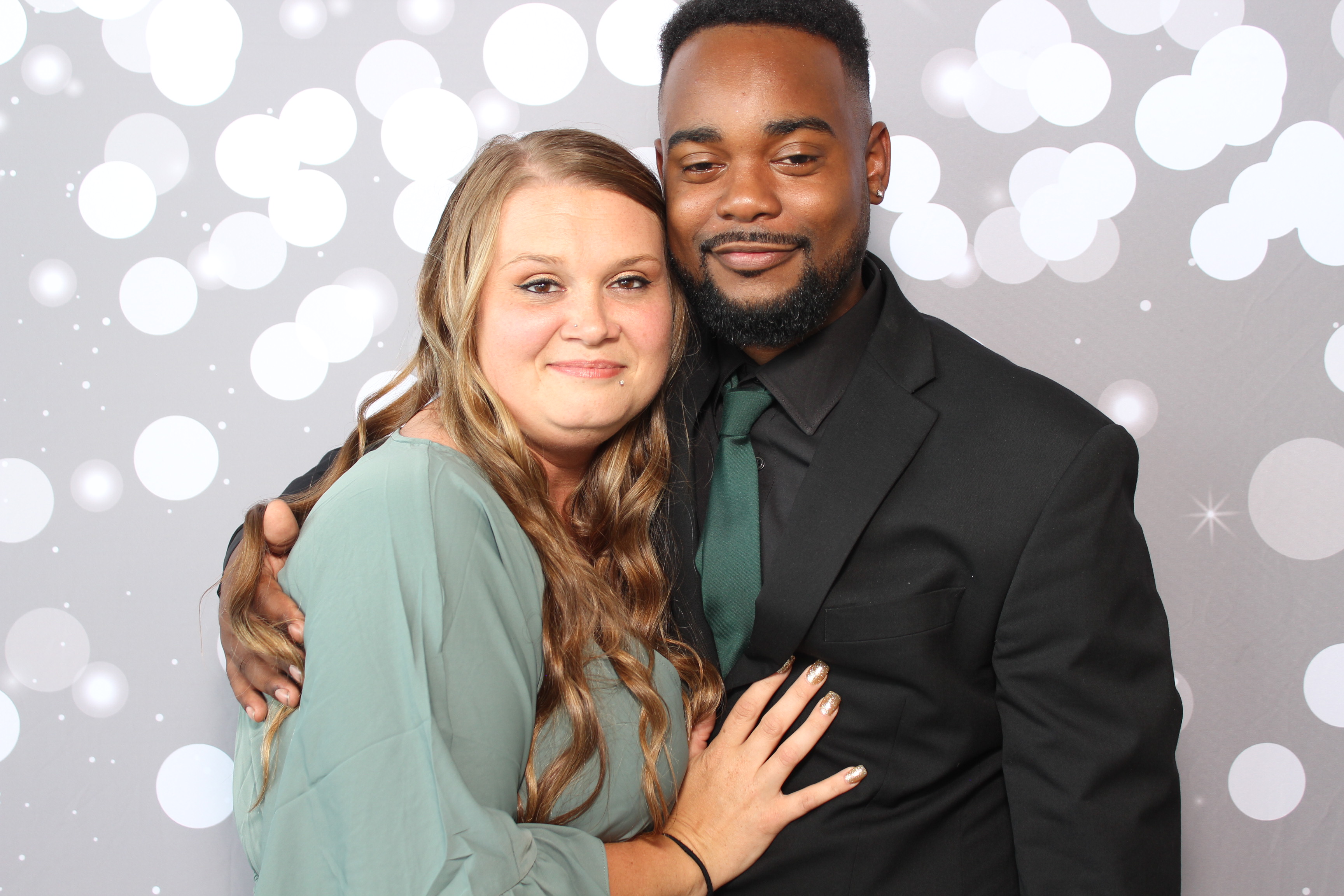 Tyrell & Samantha | View more photos from the event at gallery.photoboothcincy.com/u/PhotoBoothCincy/Tyrell-Samantha