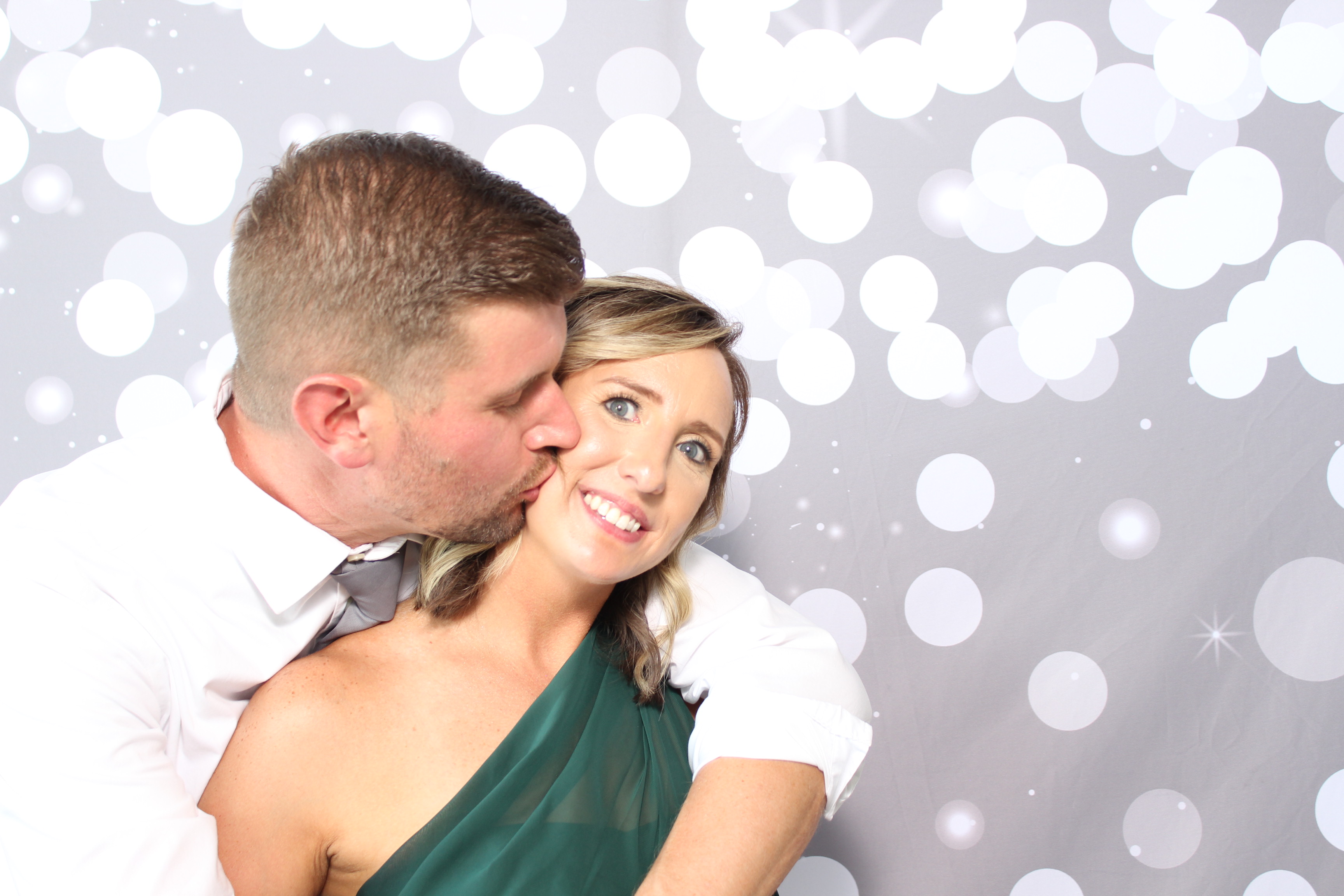 Tyrell & Samantha | View more photos from the event at gallery.photoboothcincy.com/u/PhotoBoothCincy/Tyrell-Samantha