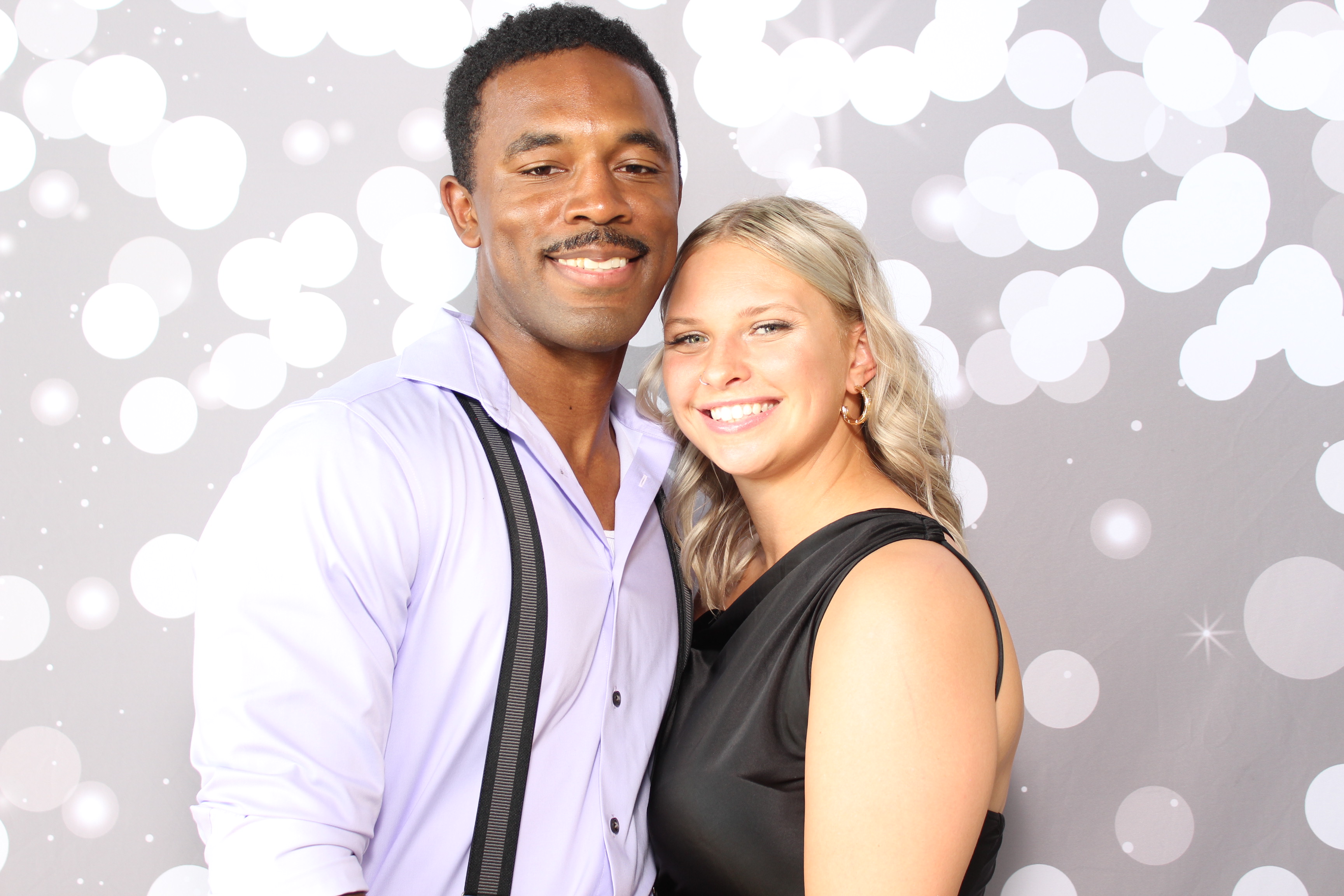 Tyrell & Samantha | View more photos from the event at gallery.photoboothcincy.com/u/PhotoBoothCincy/Tyrell-Samantha