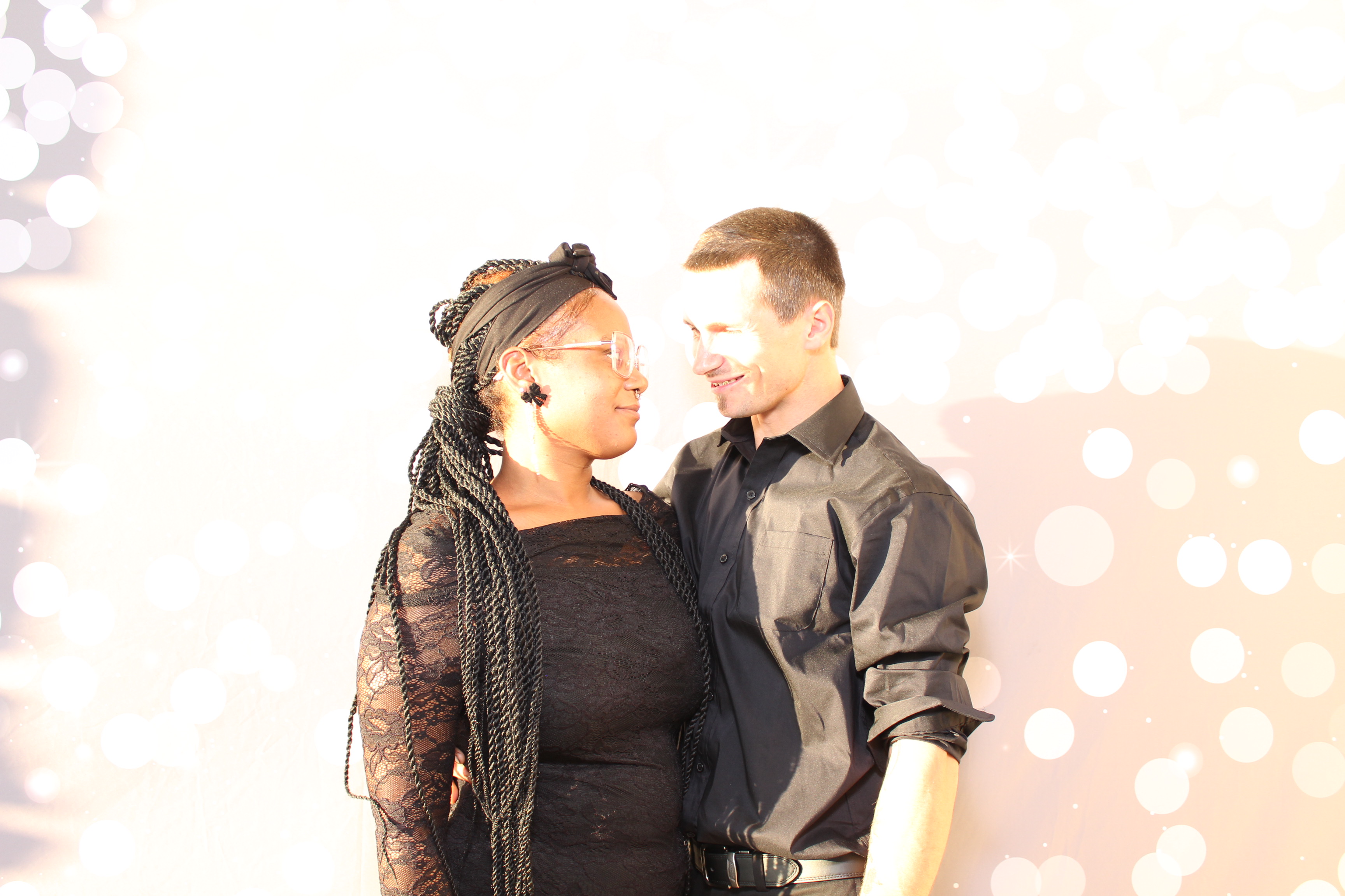 Tyrell & Samantha | View more photos from the event at gallery.photoboothcincy.com/u/PhotoBoothCincy/Tyrell-Samantha