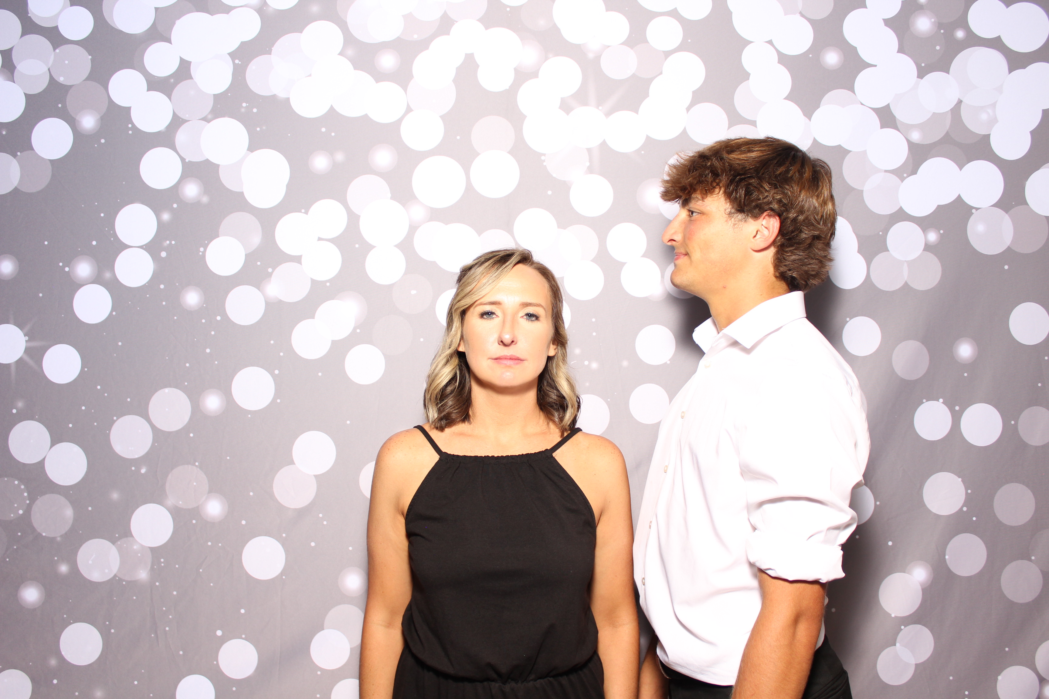Tyrell & Samantha | View more photos from the event at gallery.photoboothcincy.com/u/PhotoBoothCincy/Tyrell-Samantha