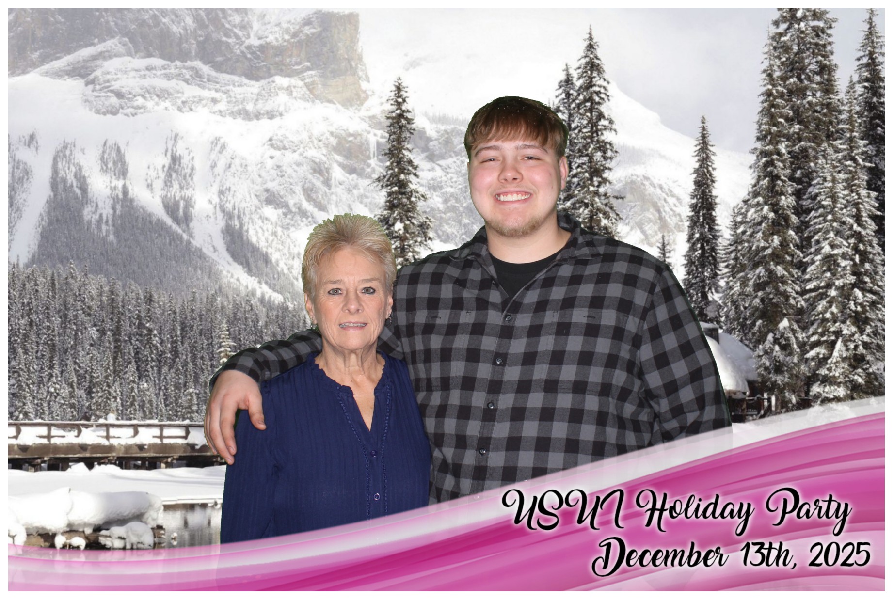 USUI Holiday Party | View more photos from the event at gallery.photoboothcincy.com/u/PhotoBoothCincy/USUI-Holiday-Party