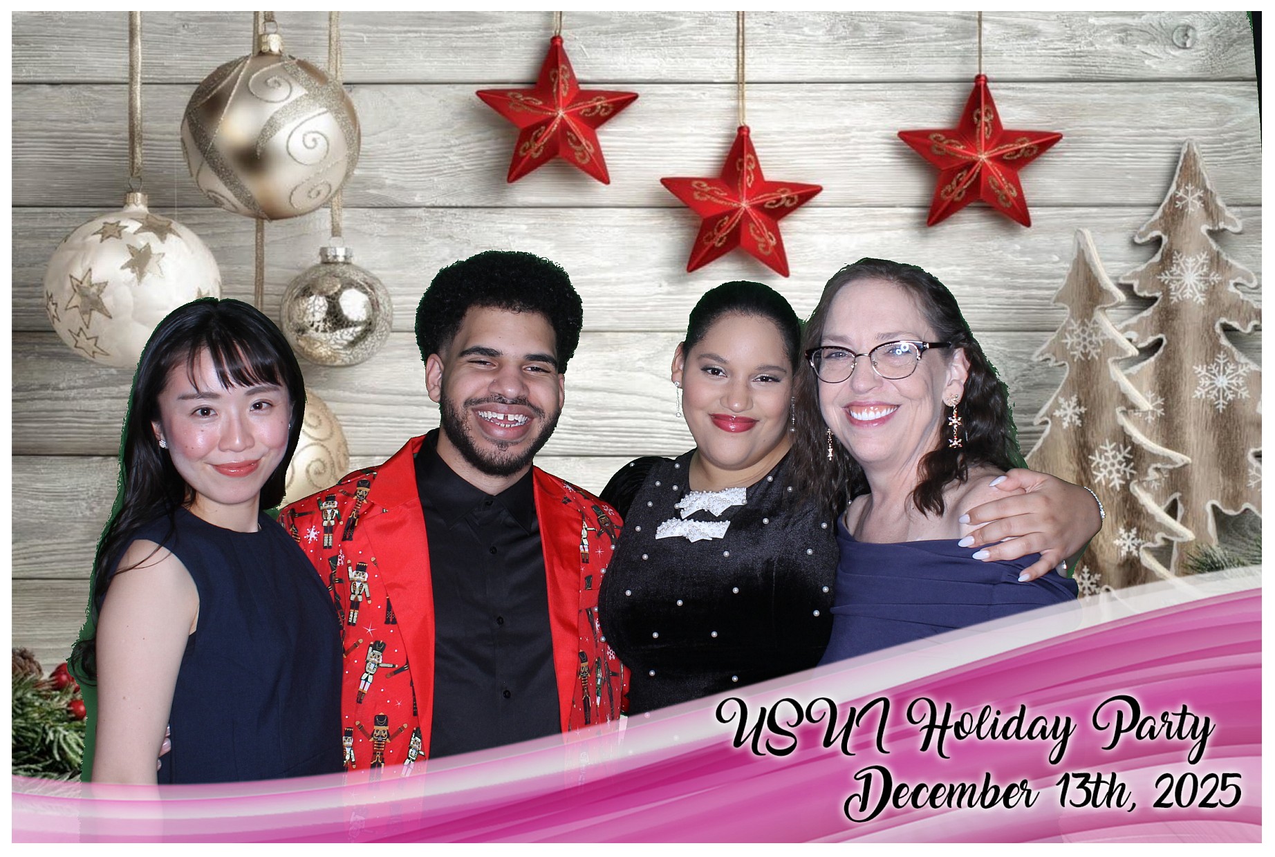 USUI Holiday Party | View more photos from the event at gallery.photoboothcincy.com/u/PhotoBoothCincy/USUI-Holiday-Party