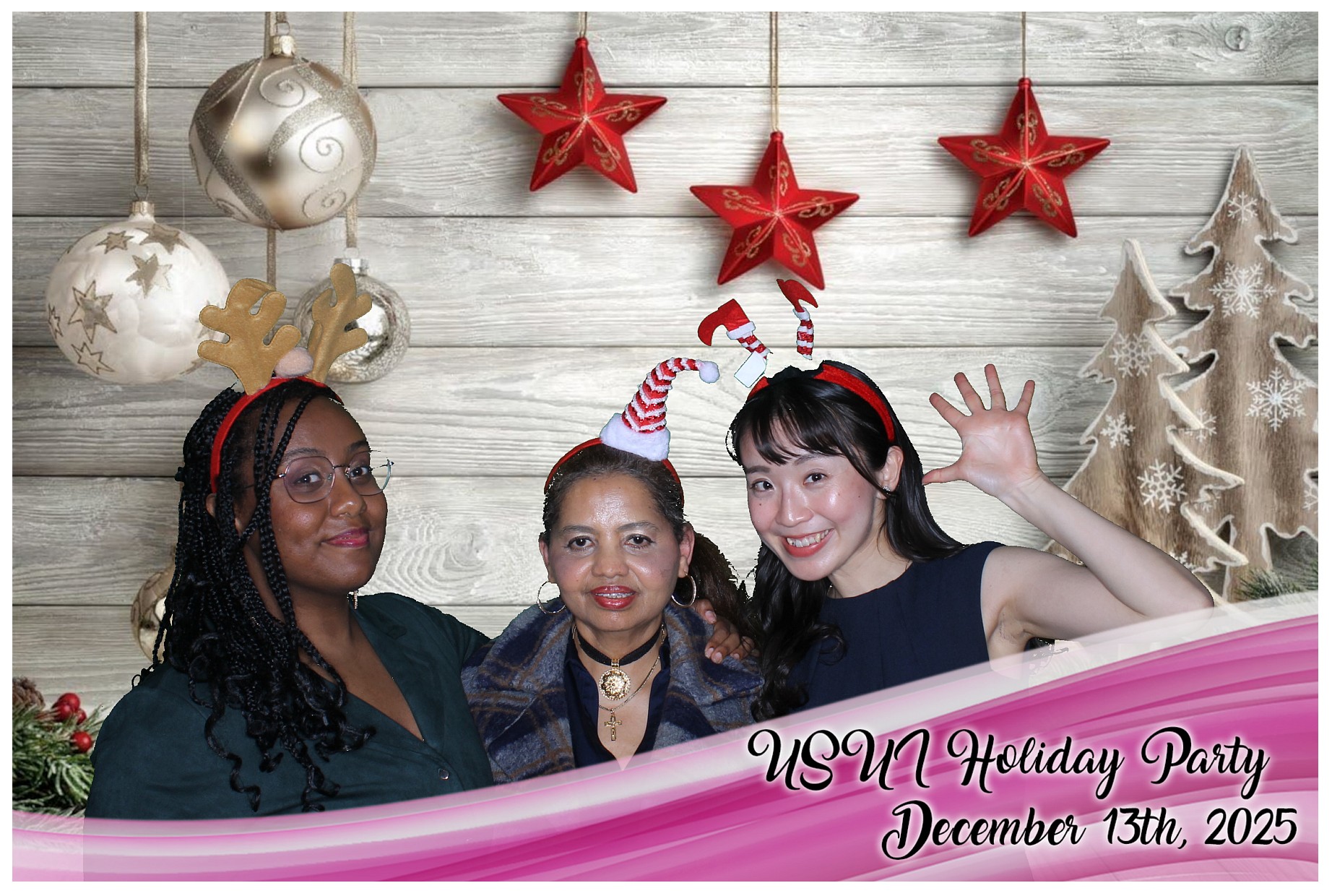USUI Holiday Party | View more photos from the event at gallery.photoboothcincy.com/u/PhotoBoothCincy/USUI-Holiday-Party