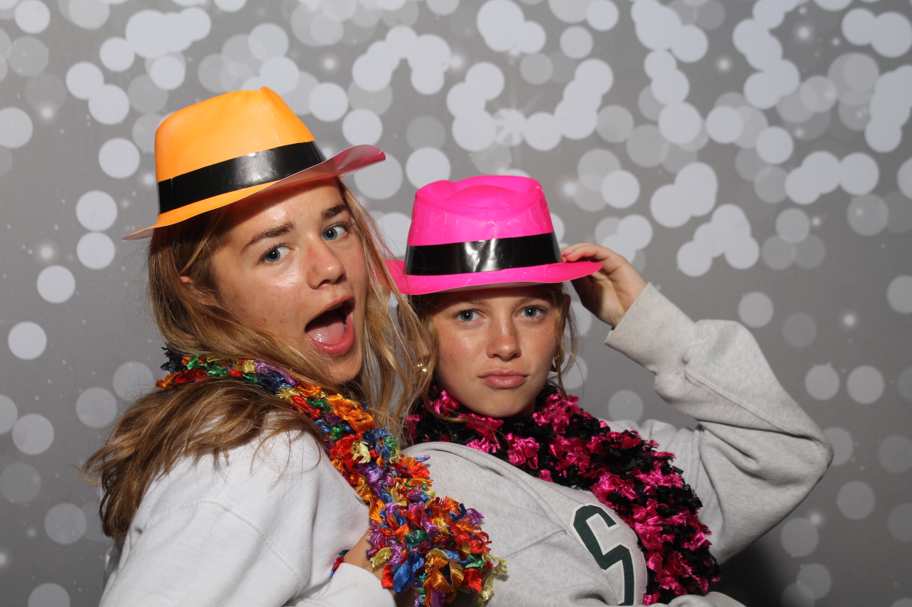 Valley View After Prom | View more photos from the event at gallery.photoboothcincy.com/u/PhotoBoothCincy/Valley-View-After-Prom-1