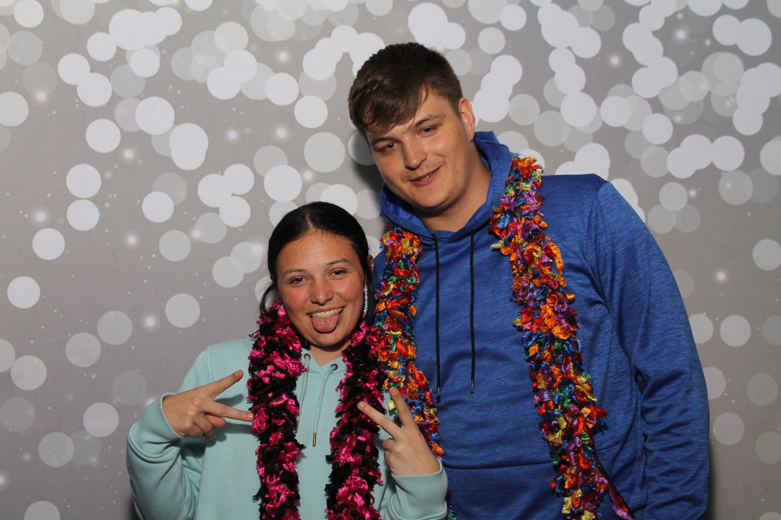 Valley View After Prom | View more photos from the event at gallery.photoboothcincy.com/u/PhotoBoothCincy/Valley-View-After-Prom-1