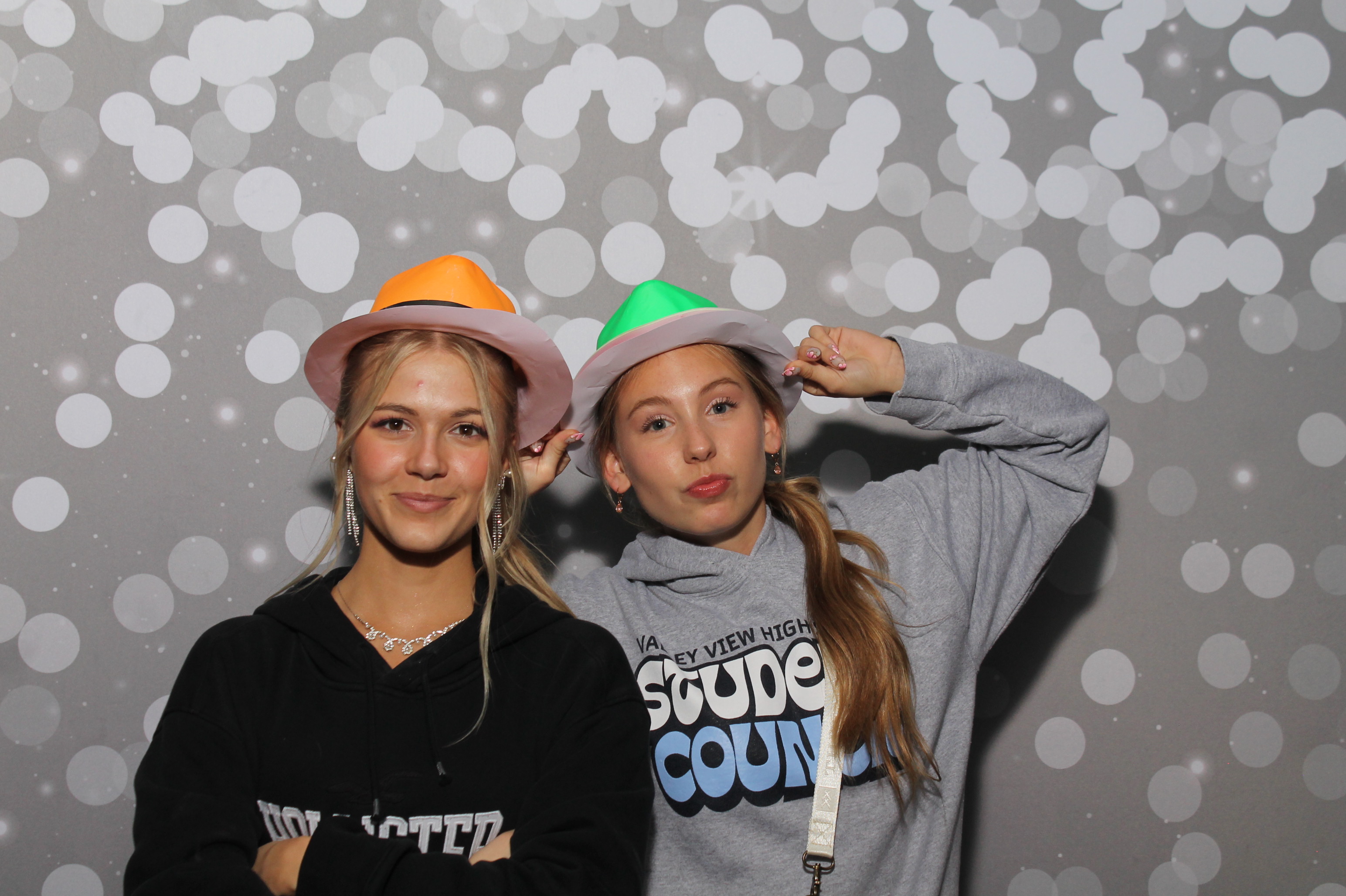 Valley View After Prom | View more photos from the event at gallery.photoboothcincy.com/u/PhotoBoothCincy/Valley-View-After-Prom-1