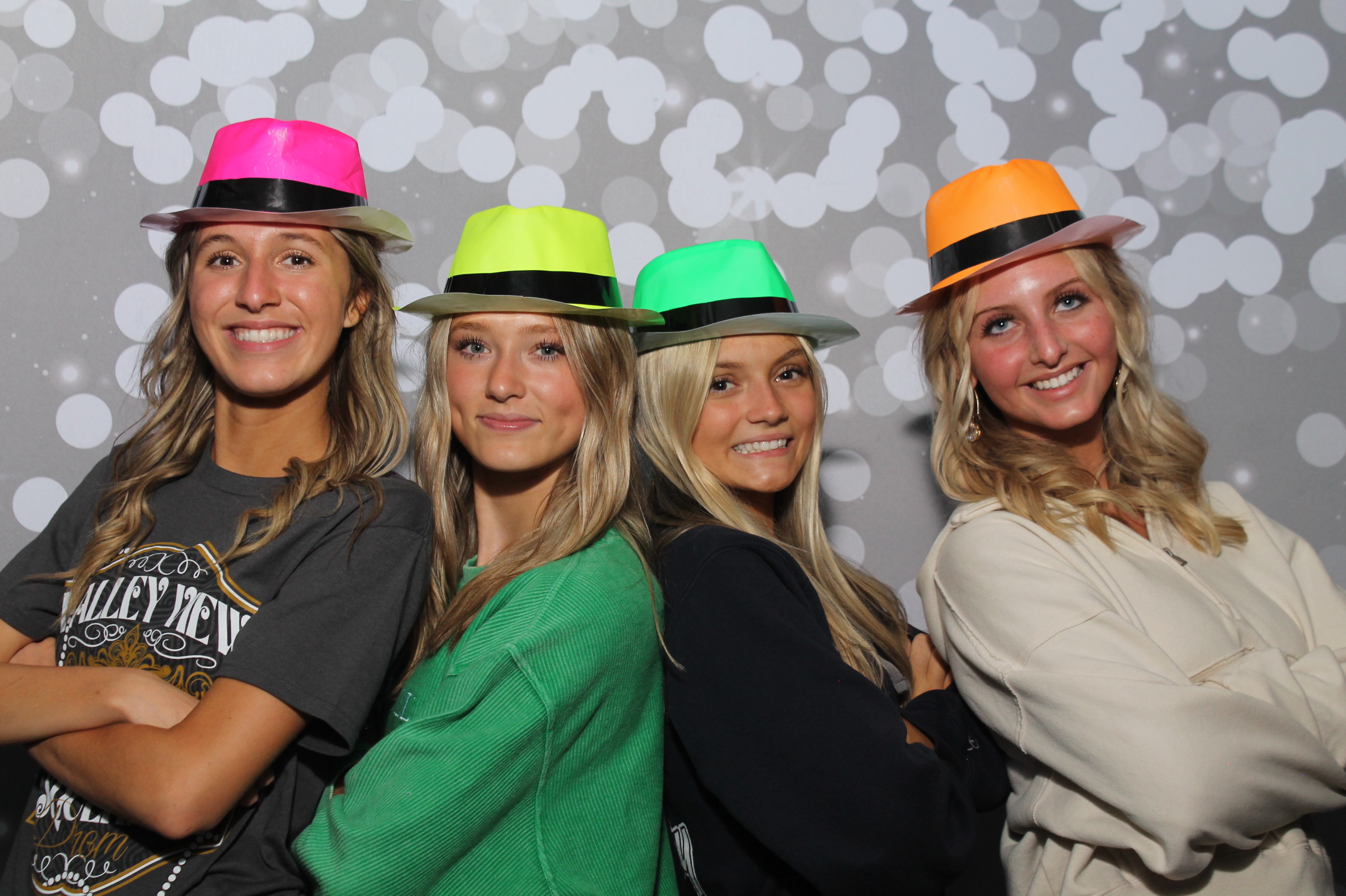 Valley View After Prom | View more photos from the event at gallery.photoboothcincy.com/u/PhotoBoothCincy/Valley-View-After-Prom-1