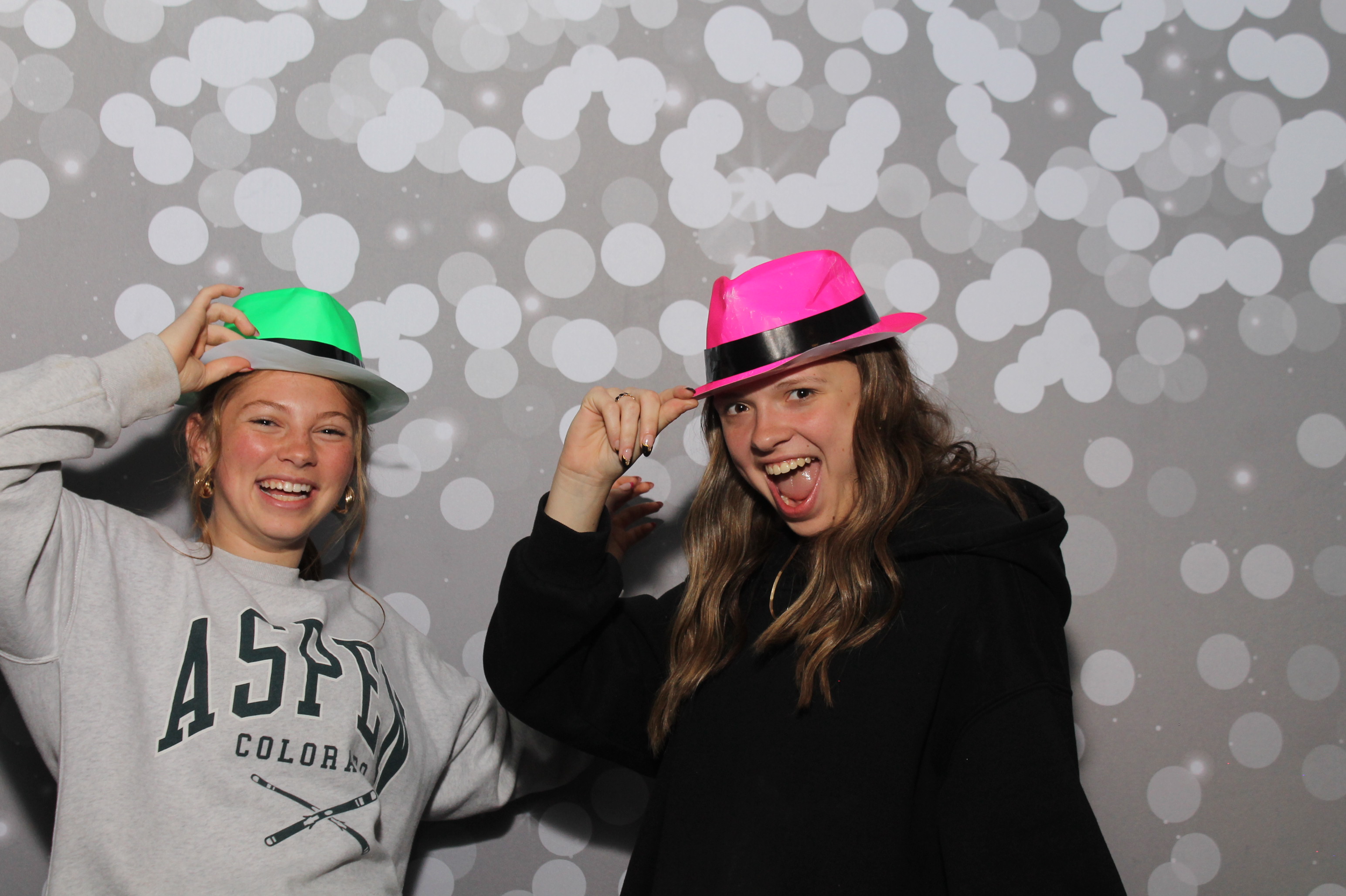Valley View After Prom | View more photos from the event at gallery.photoboothcincy.com/u/PhotoBoothCincy/Valley-View-After-Prom-1