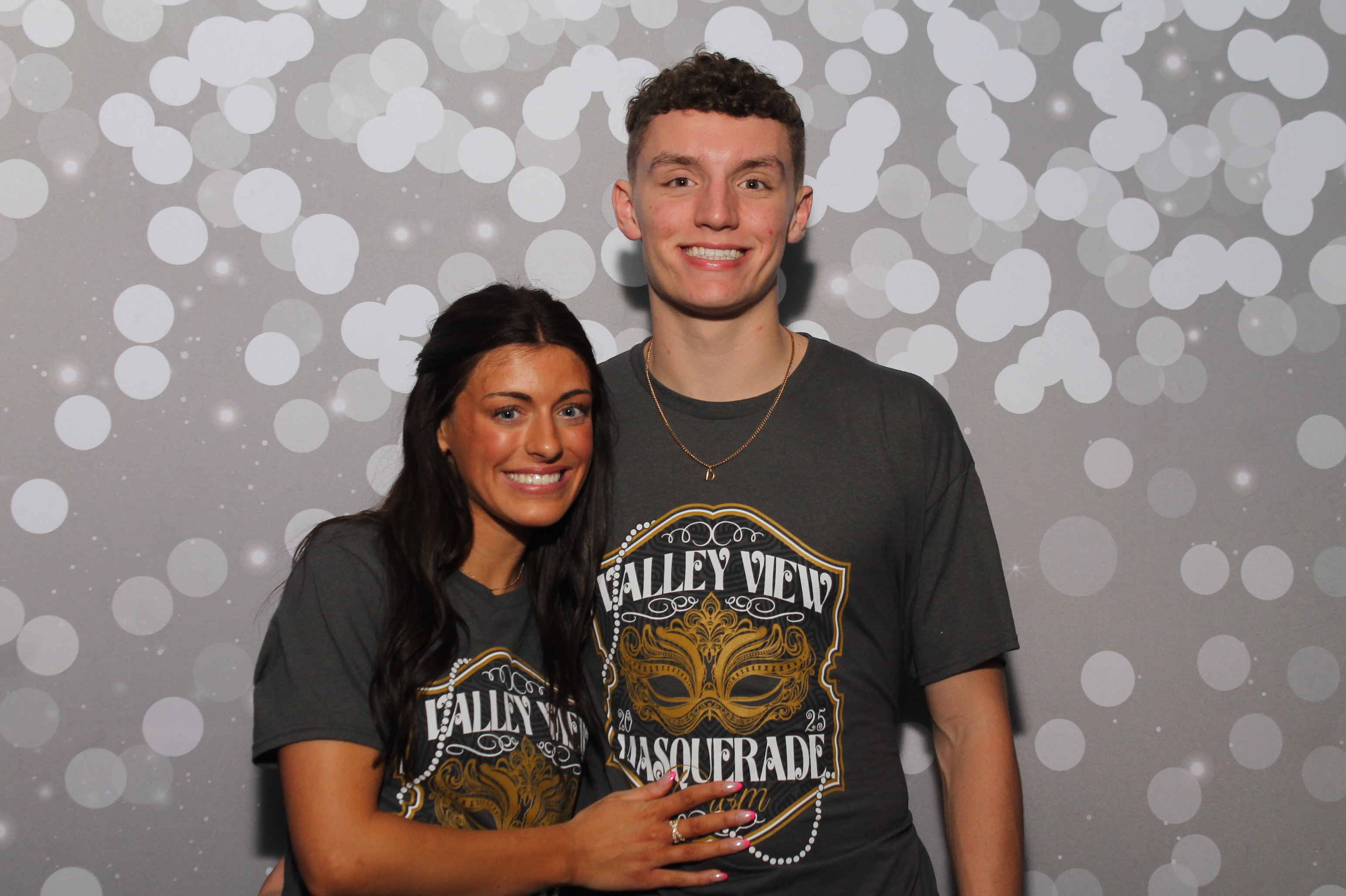 Valley View After Prom | View more photos from the event at gallery.photoboothcincy.com/u/PhotoBoothCincy/Valley-View-After-Prom-1