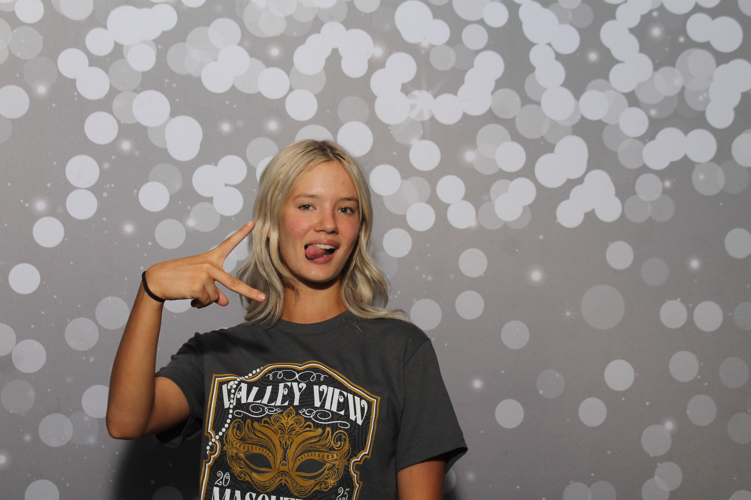 Valley View After Prom | View more photos from the event at gallery.photoboothcincy.com/u/PhotoBoothCincy/Valley-View-After-Prom-1