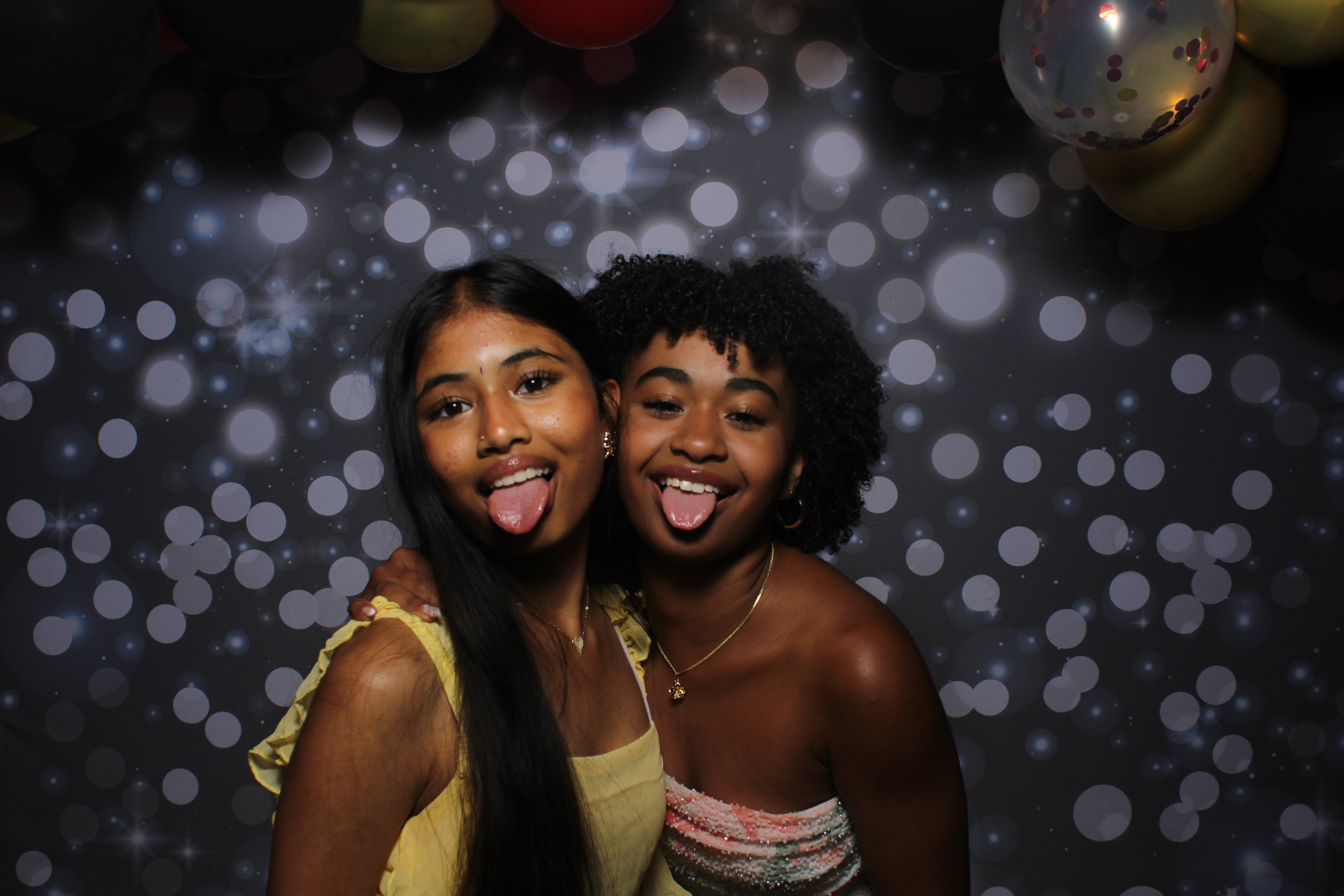 Walnut Hills Homecoming Originals | View more photos from the event at gallery.photoboothcincy.com/u/PhotoBoothCincy/Walnut-Hills-Homecoming-Originals