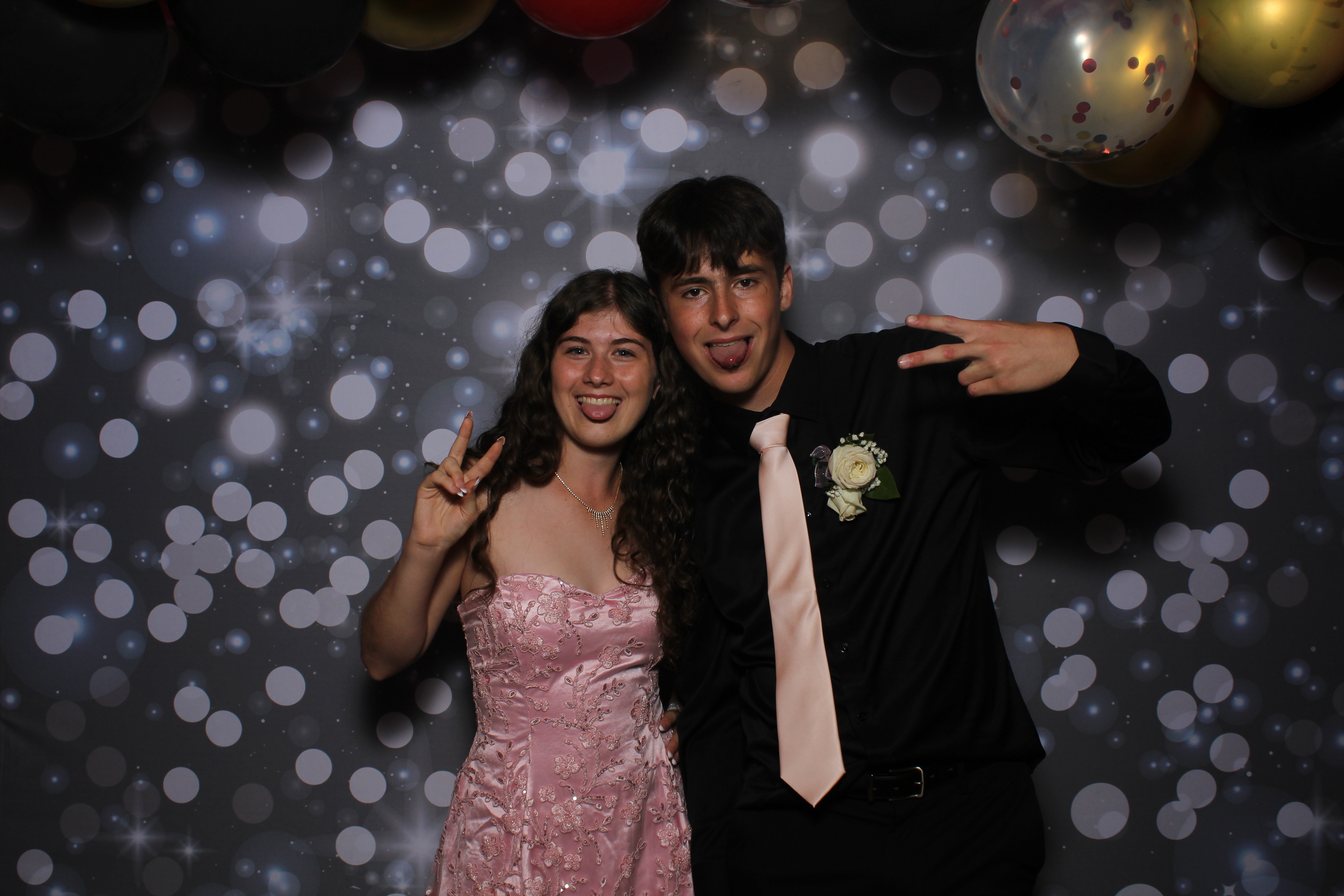Walnut Hills Homecoming Originals | View more photos from the event at gallery.photoboothcincy.com/u/PhotoBoothCincy/Walnut-Hills-Homecoming-Originals