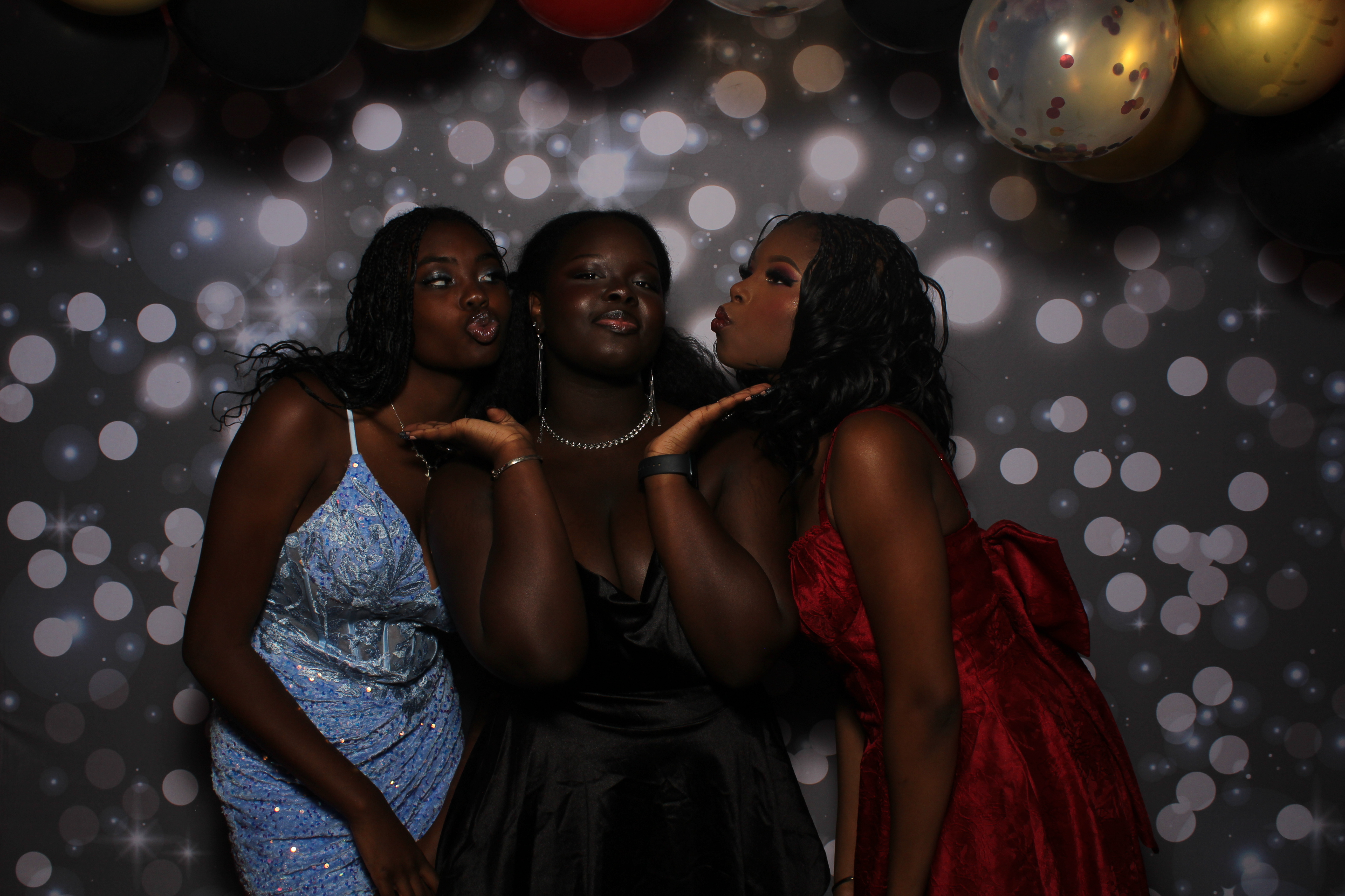 Walnut Hills Homecoming Originals | View more photos from the event at gallery.photoboothcincy.com/u/PhotoBoothCincy/Walnut-Hills-Homecoming-Originals