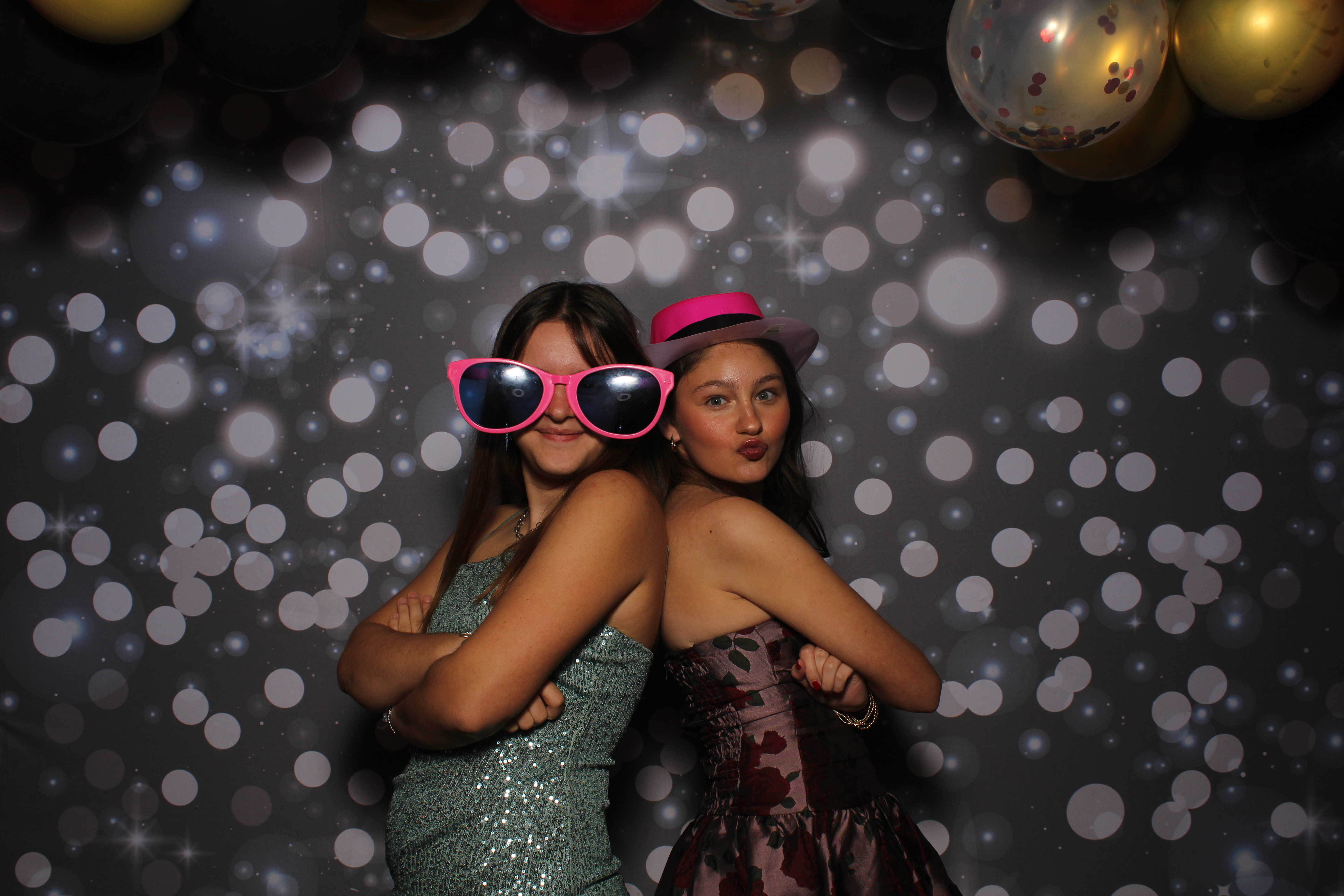 Walnut Hills Homecoming Originals | View more photos from the event at gallery.photoboothcincy.com/u/PhotoBoothCincy/Walnut-Hills-Homecoming-Originals