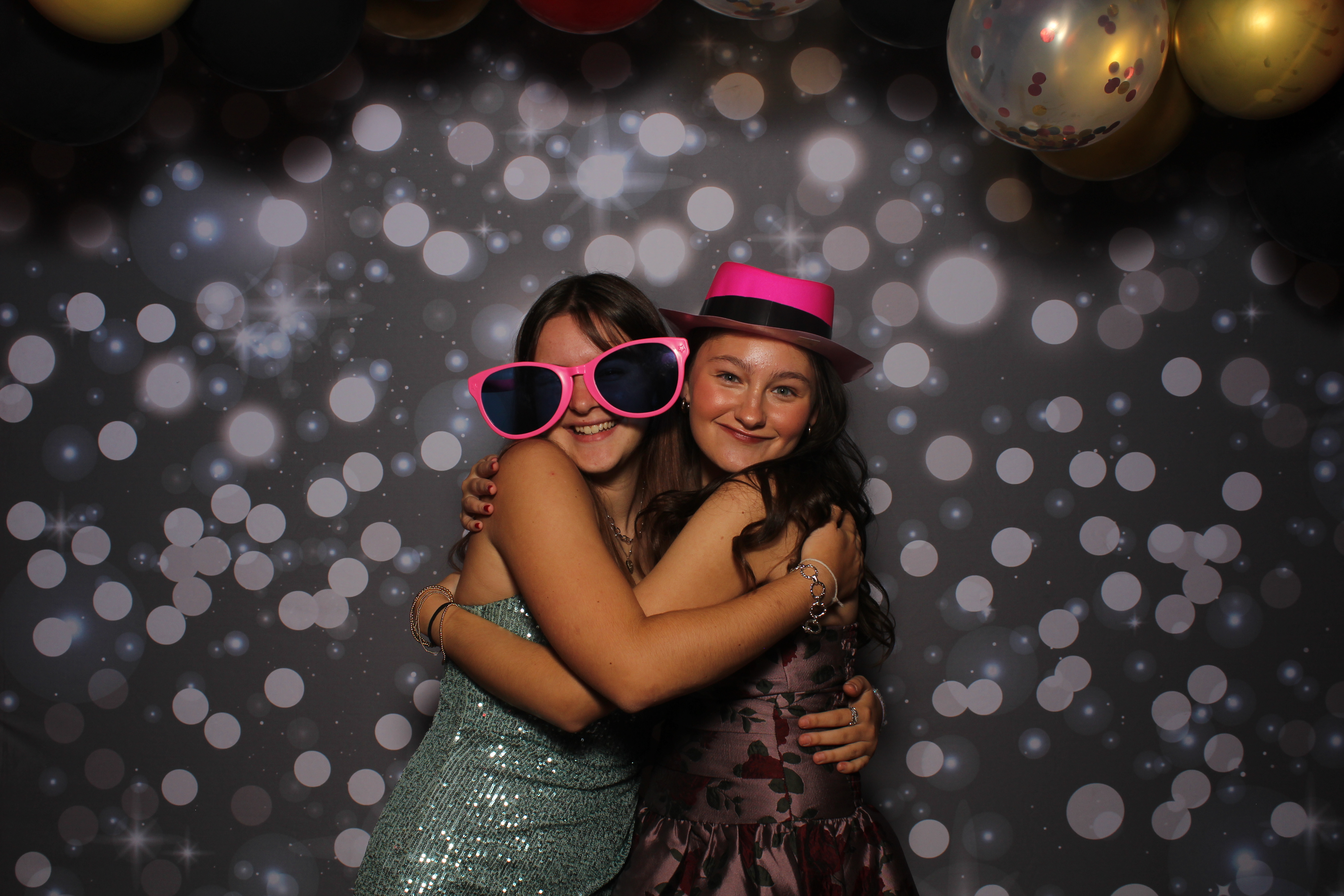 Walnut Hills Homecoming Originals | View more photos from the event at gallery.photoboothcincy.com/u/PhotoBoothCincy/Walnut-Hills-Homecoming-Originals