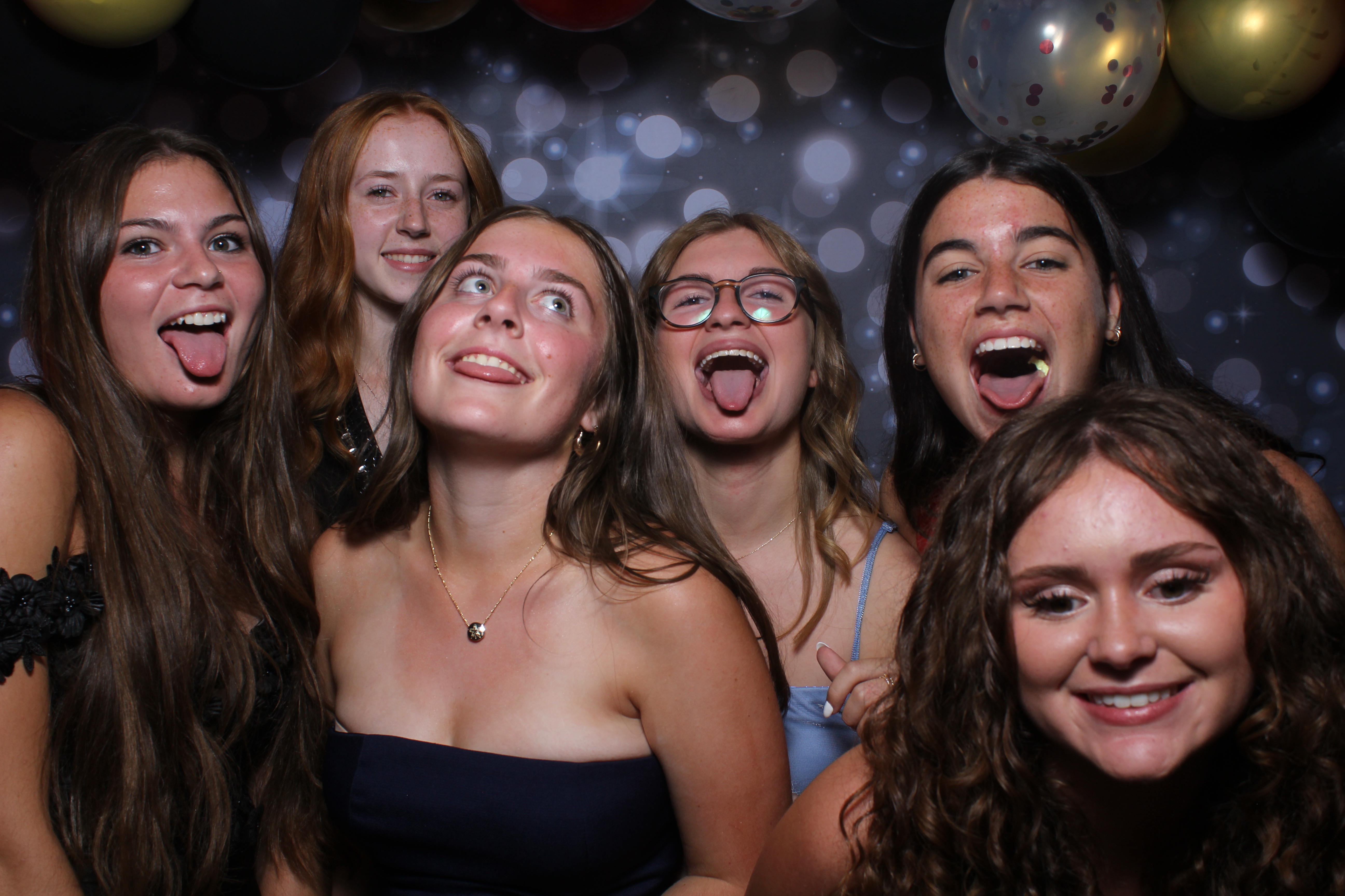 Walnut Hills Homecoming Originals | View more photos from the event at gallery.photoboothcincy.com/u/PhotoBoothCincy/Walnut-Hills-Homecoming-Originals