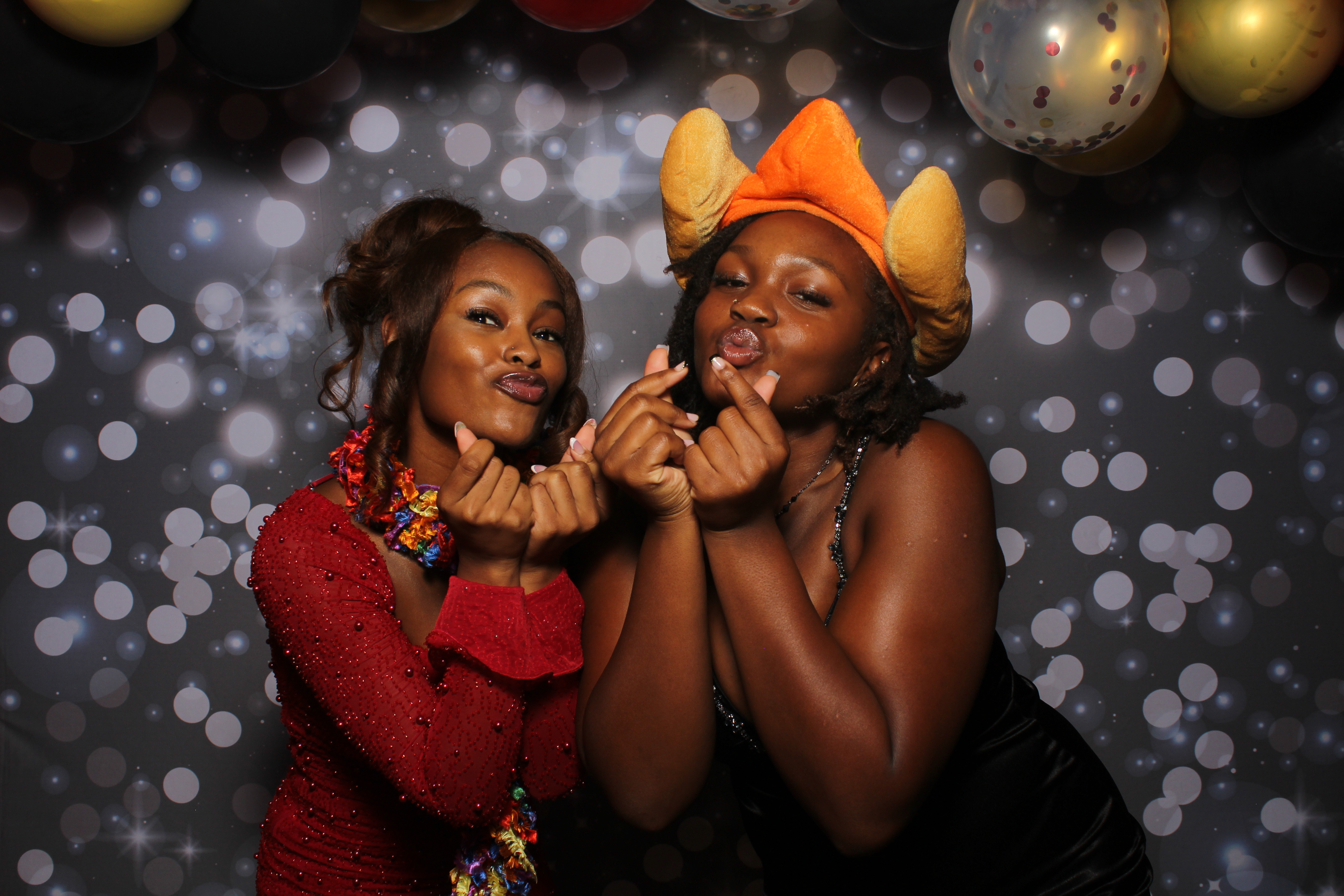 Walnut Hills Homecoming Originals | View more photos from the event at gallery.photoboothcincy.com/u/PhotoBoothCincy/Walnut-Hills-Homecoming-Originals