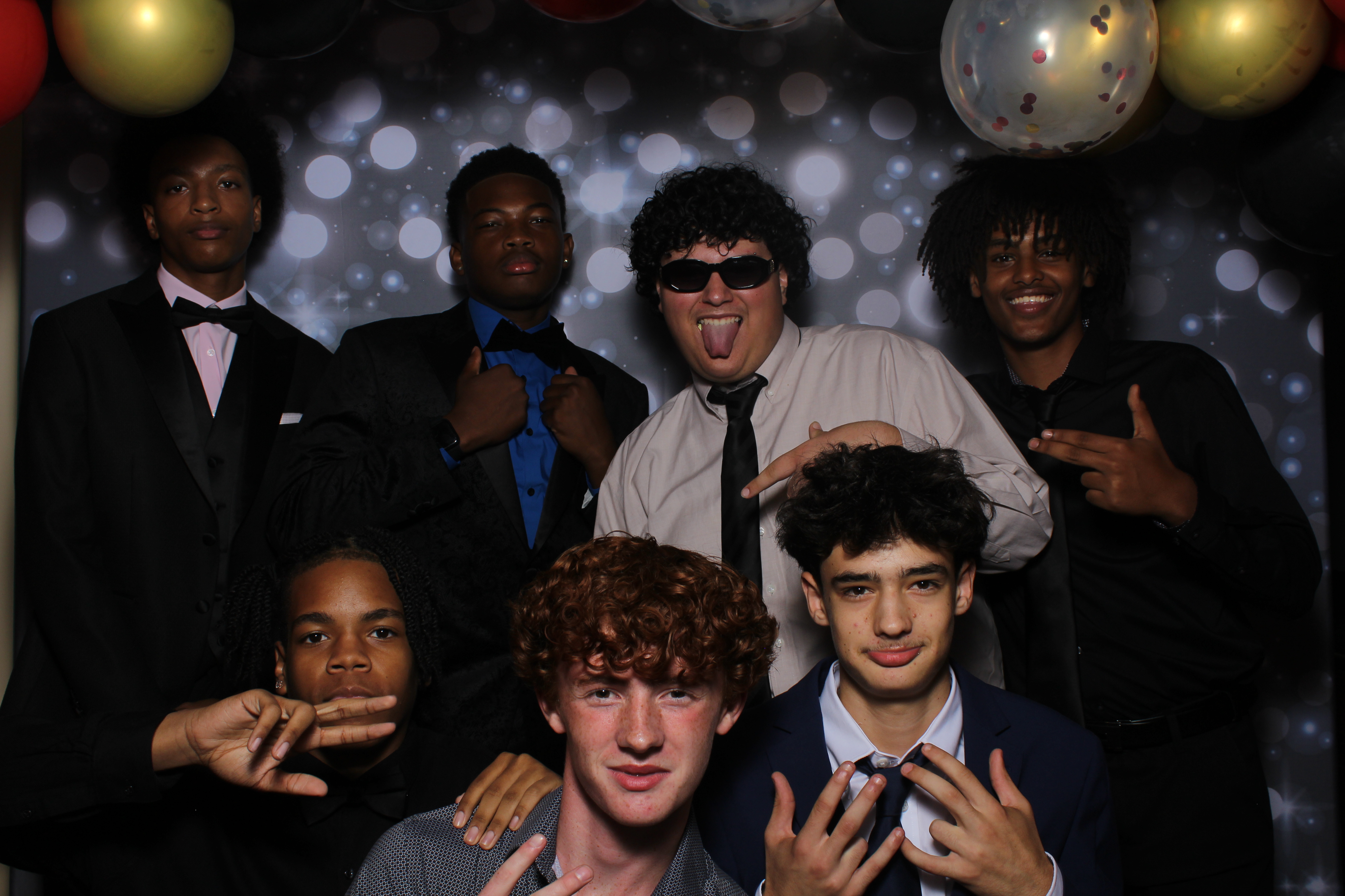 Walnut Hills Homecoming Originals | View more photos from the event at gallery.photoboothcincy.com/u/PhotoBoothCincy/Walnut-Hills-Homecoming-Originals