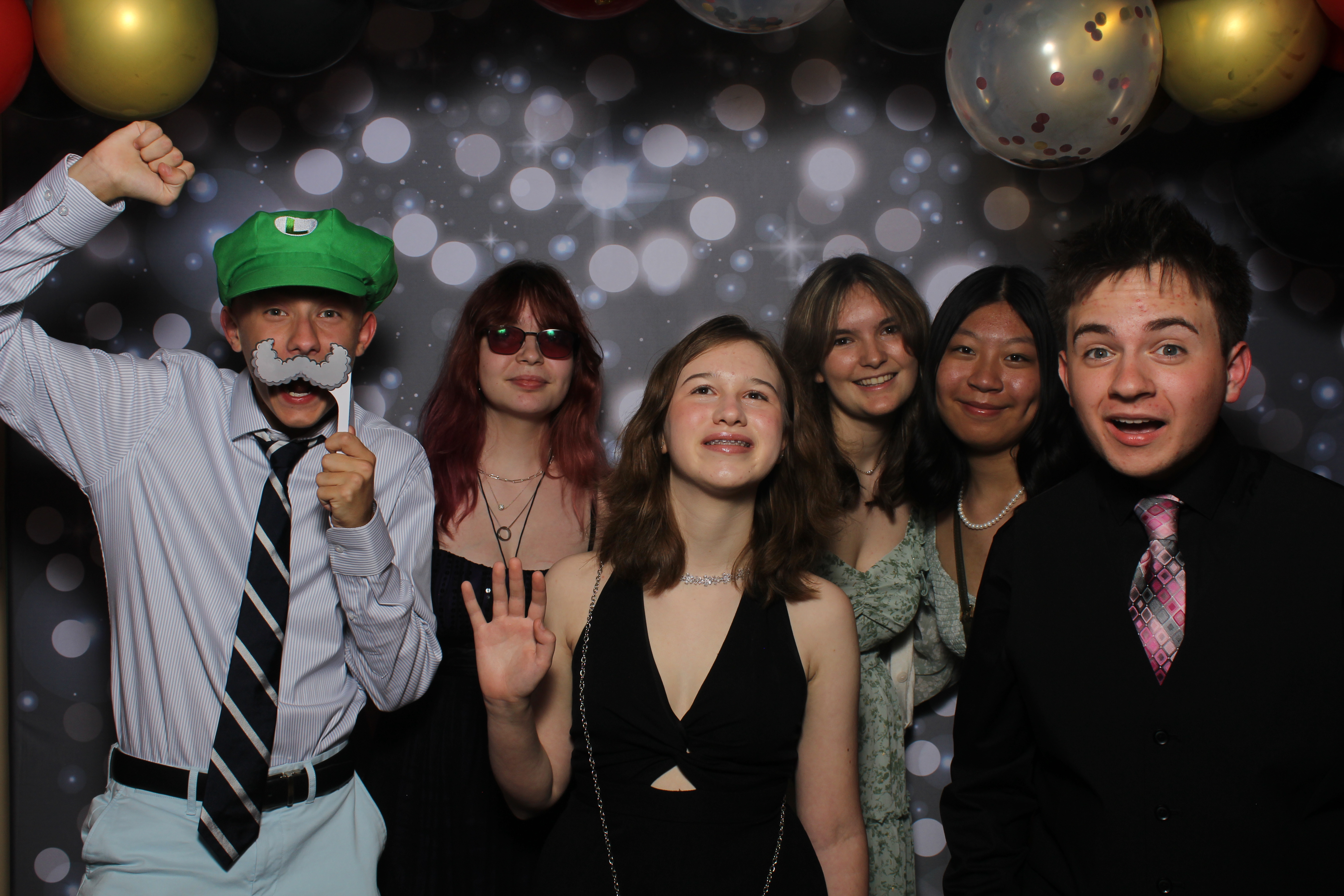 Walnut Hills Homecoming Originals | View more photos from the event at gallery.photoboothcincy.com/u/PhotoBoothCincy/Walnut-Hills-Homecoming-Originals
