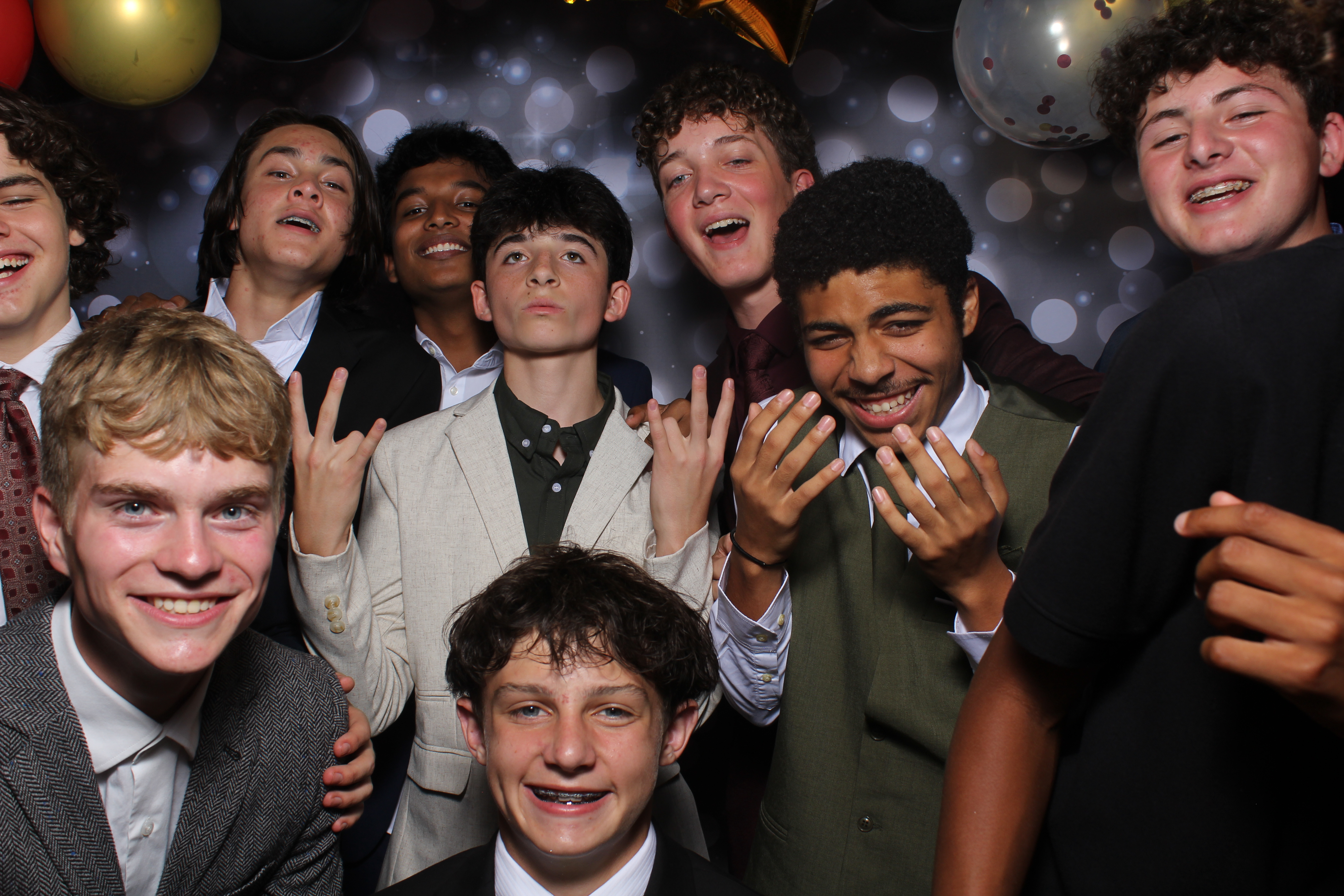 Walnut Hills Homecoming Originals | View more photos from the event at gallery.photoboothcincy.com/u/PhotoBoothCincy/Walnut-Hills-Homecoming-Originals