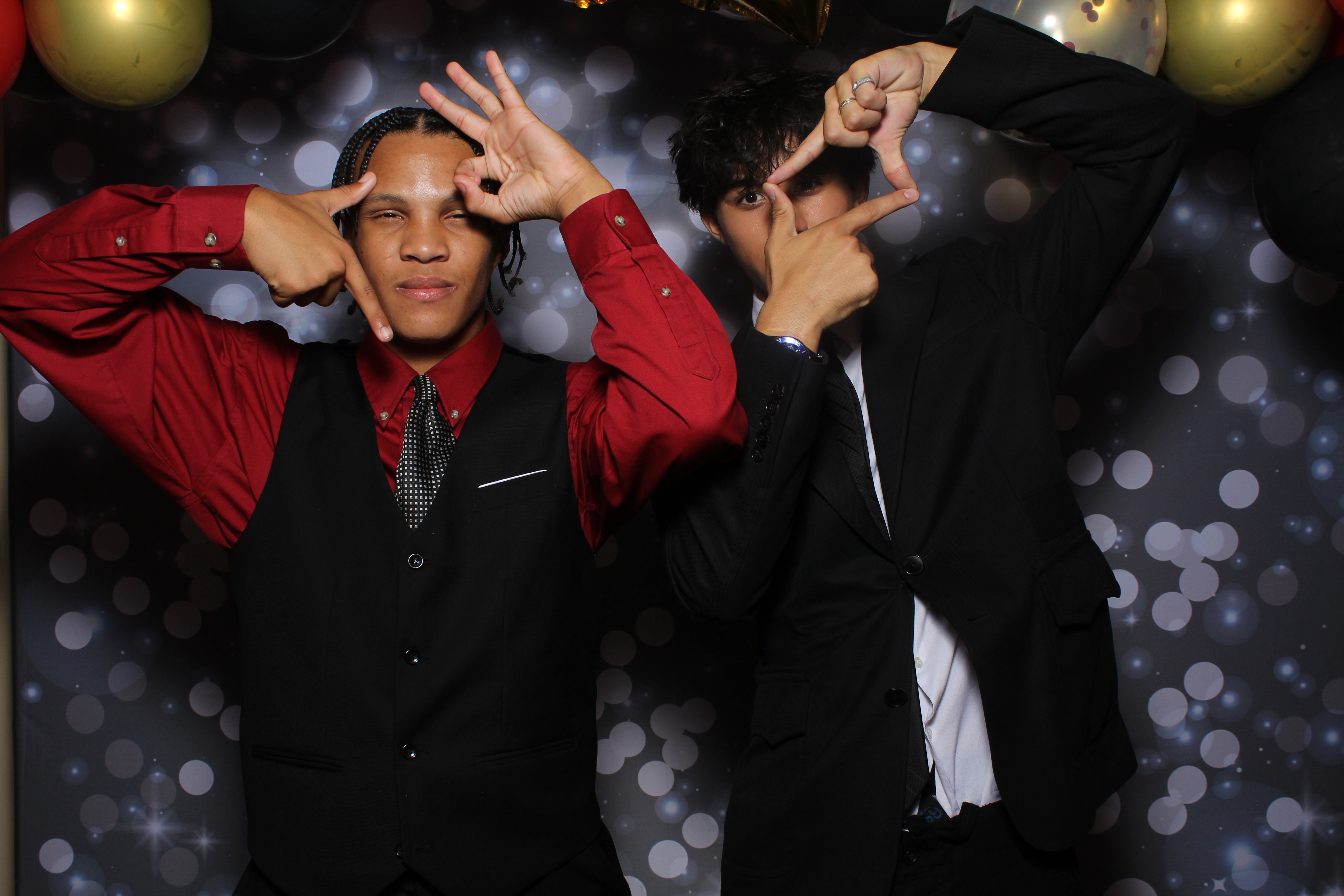 Walnut Hills Homecoming Originals | View more photos from the event at gallery.photoboothcincy.com/u/PhotoBoothCincy/Walnut-Hills-Homecoming-Originals