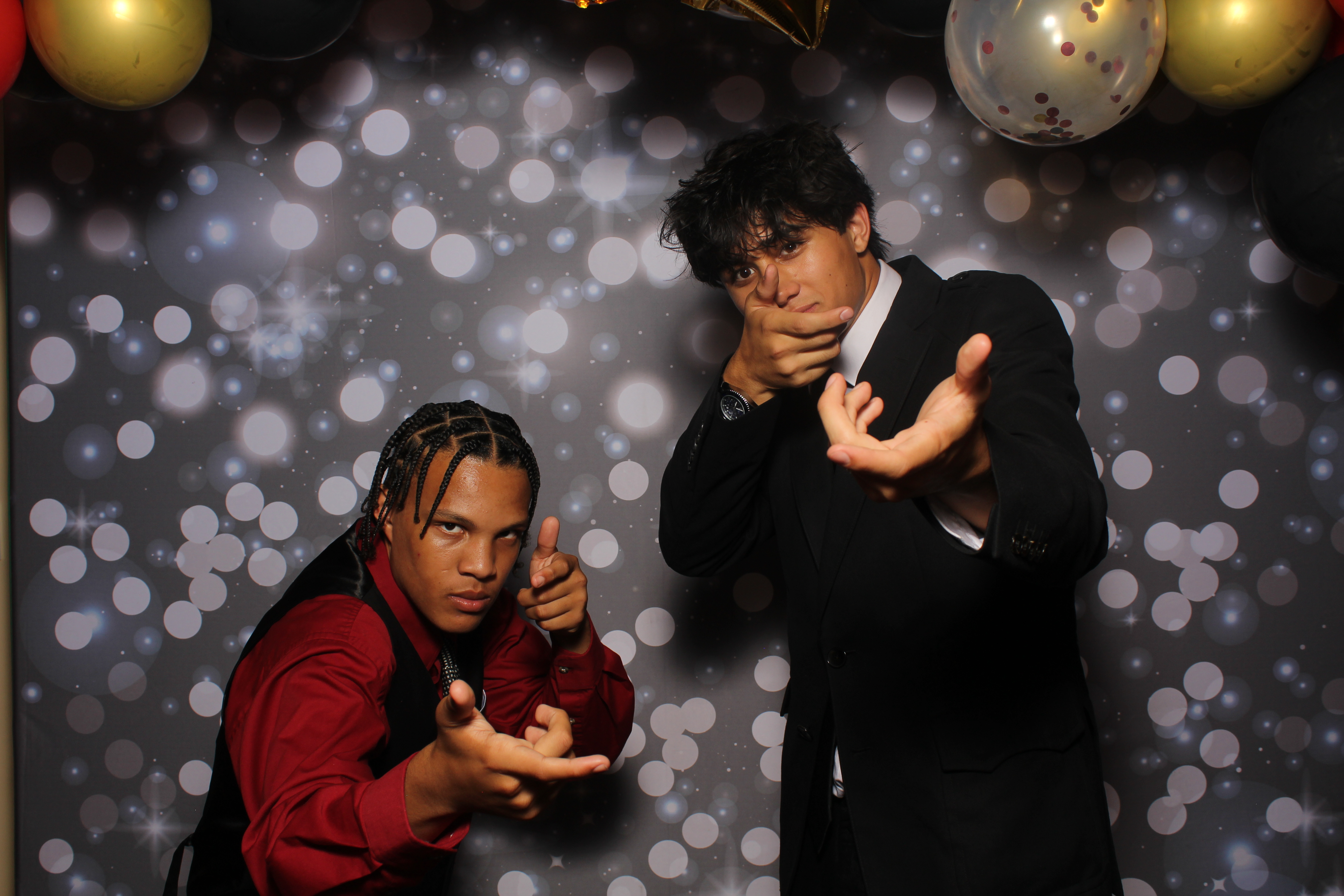 Walnut Hills Homecoming Originals | View more photos from the event at gallery.photoboothcincy.com/u/PhotoBoothCincy/Walnut-Hills-Homecoming-Originals