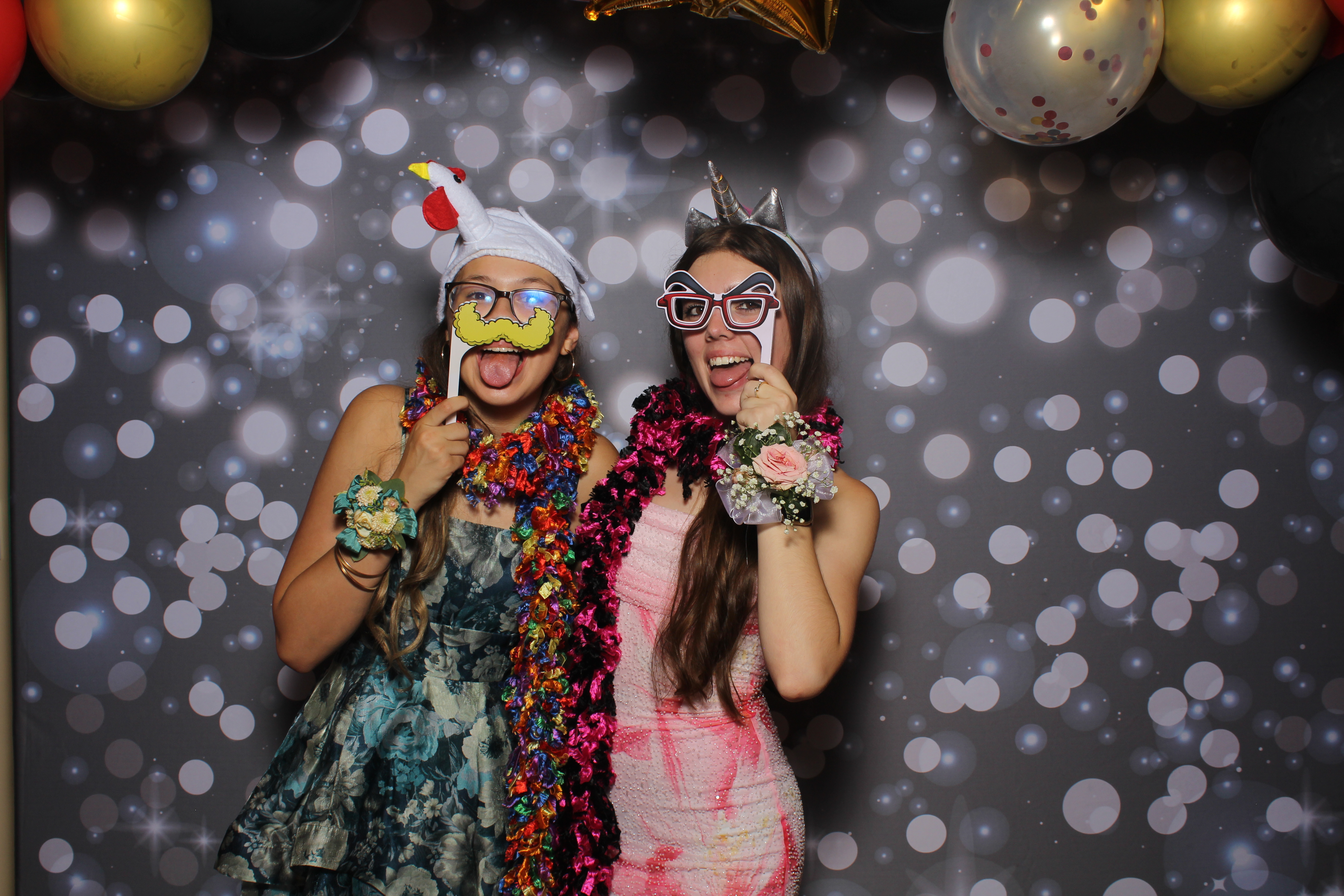 Walnut Hills Homecoming Originals | View more photos from the event at gallery.photoboothcincy.com/u/PhotoBoothCincy/Walnut-Hills-Homecoming-Originals
