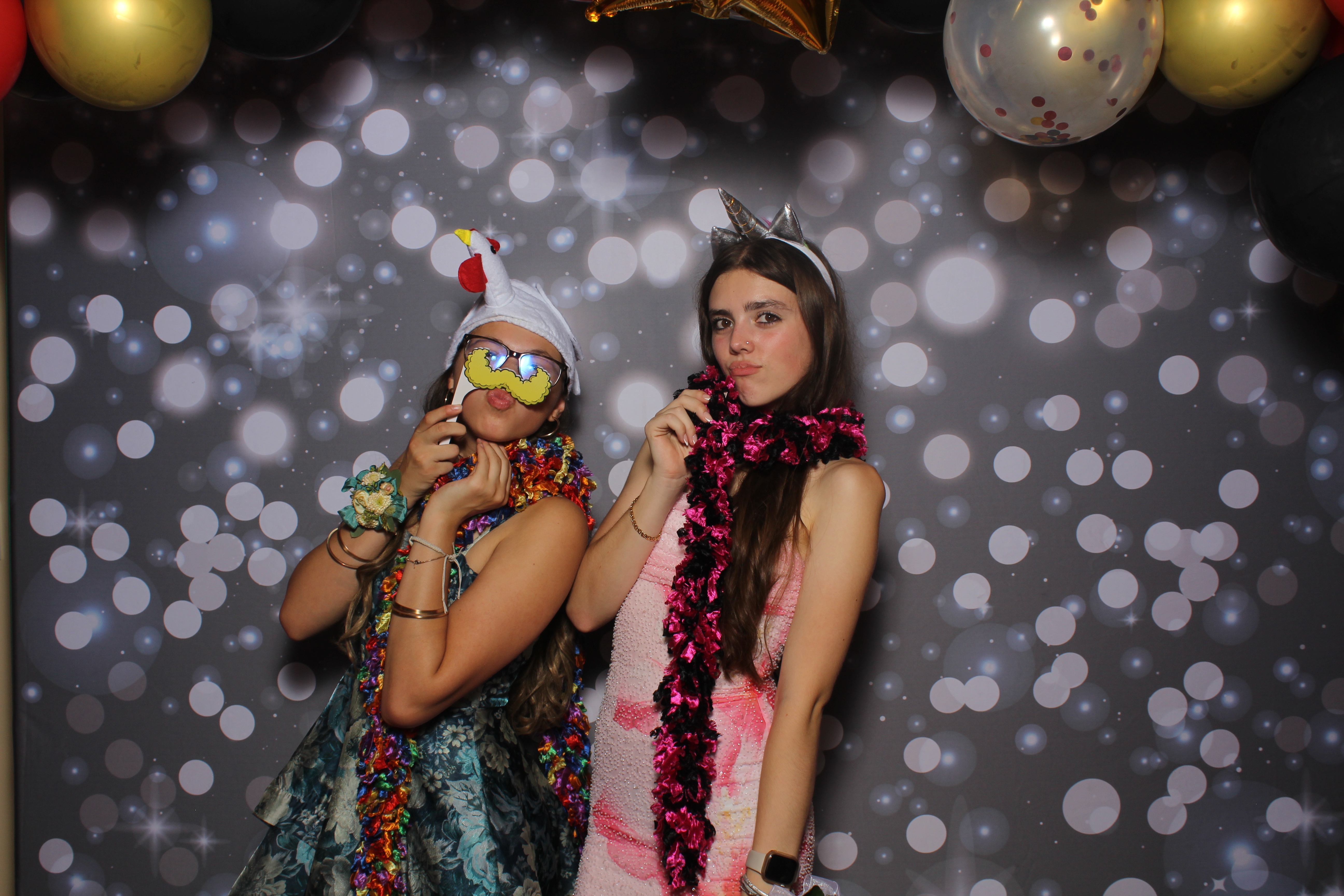 Walnut Hills Homecoming Originals | View more photos from the event at gallery.photoboothcincy.com/u/PhotoBoothCincy/Walnut-Hills-Homecoming-Originals