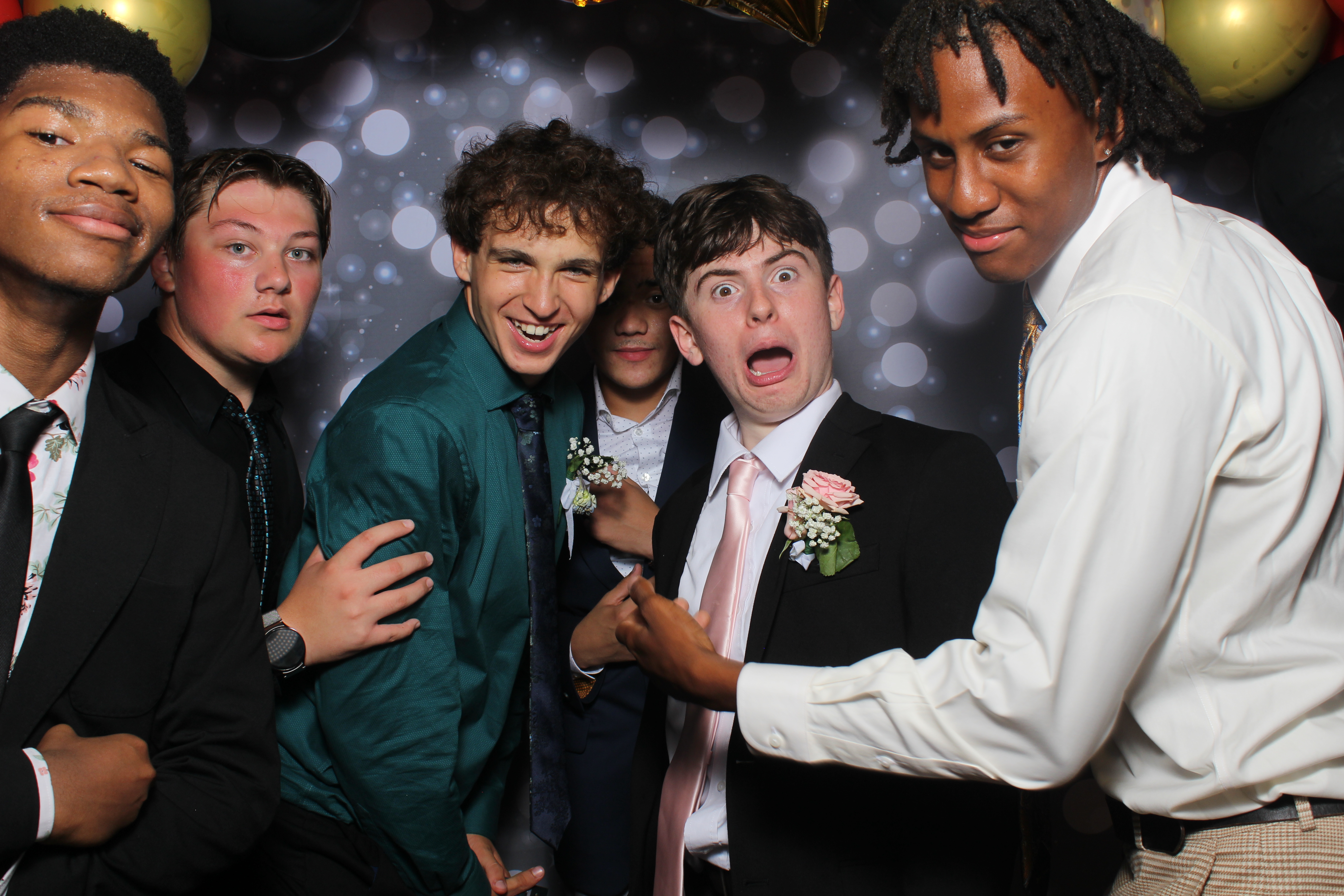 Walnut Hills Homecoming Originals | View more photos from the event at gallery.photoboothcincy.com/u/PhotoBoothCincy/Walnut-Hills-Homecoming-Originals