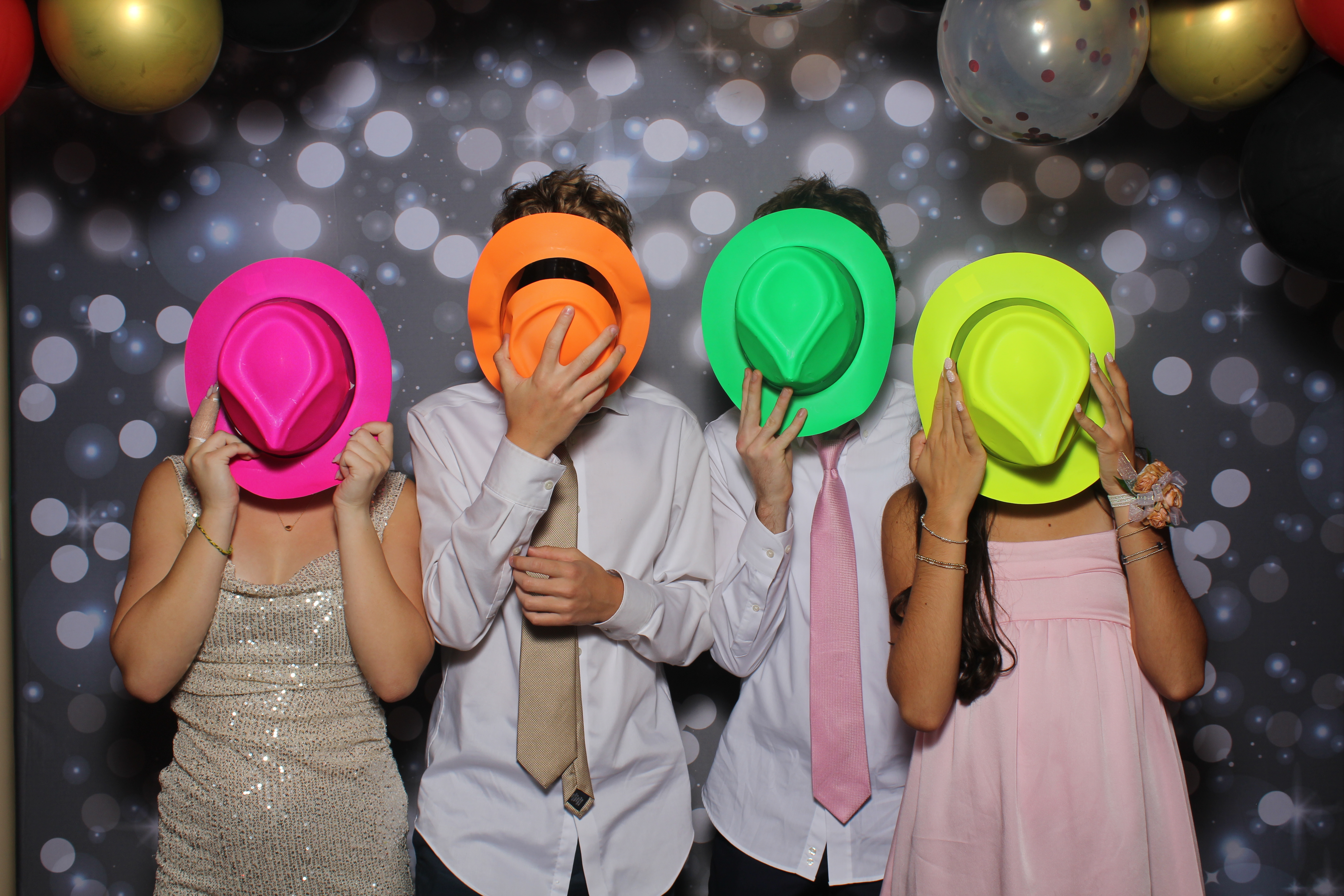 Walnut Hills Homecoming Originals | View more photos from the event at gallery.photoboothcincy.com/u/PhotoBoothCincy/Walnut-Hills-Homecoming-Originals