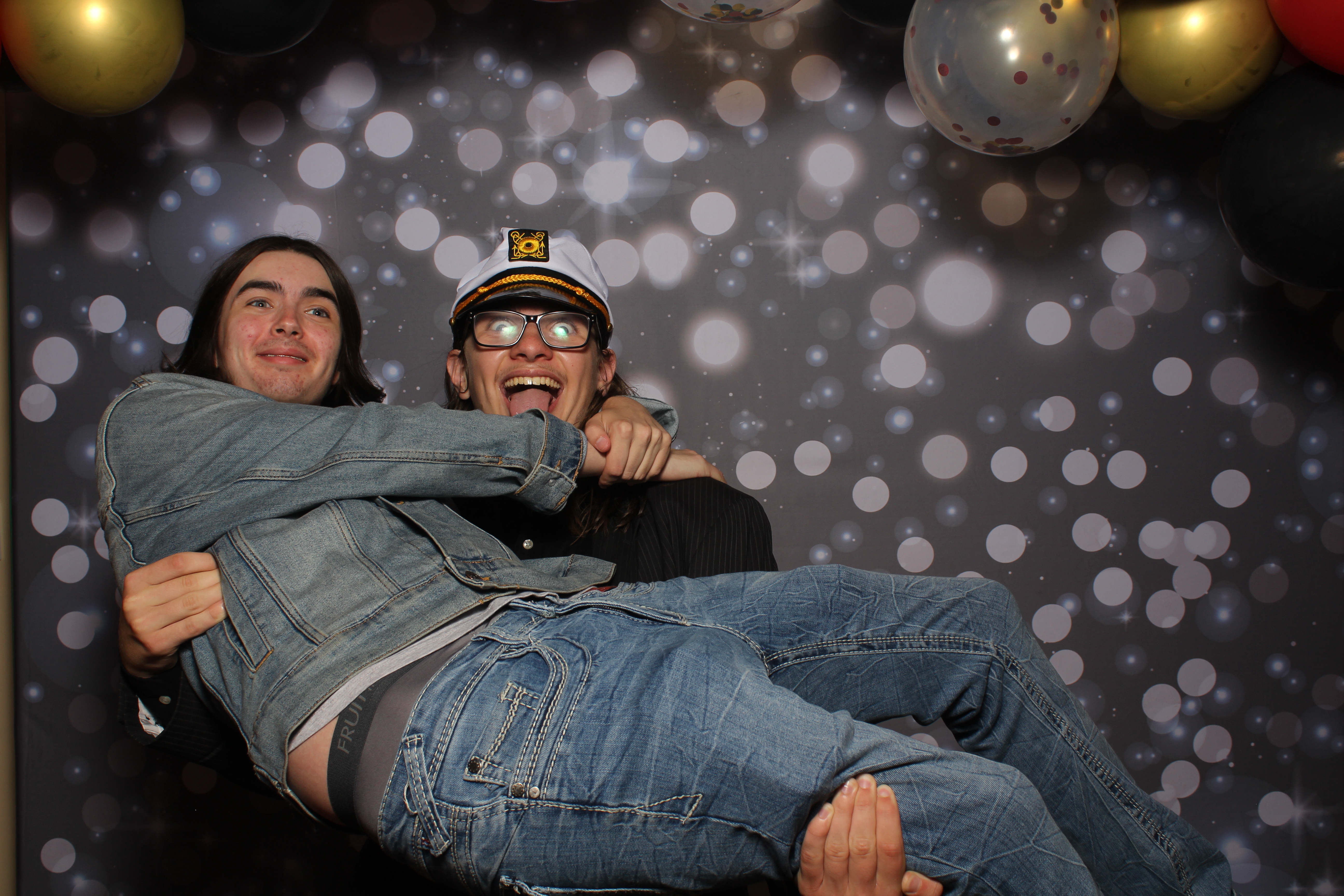 Walnut Hills Homecoming Originals | View more photos from the event at gallery.photoboothcincy.com/u/PhotoBoothCincy/Walnut-Hills-Homecoming-Originals