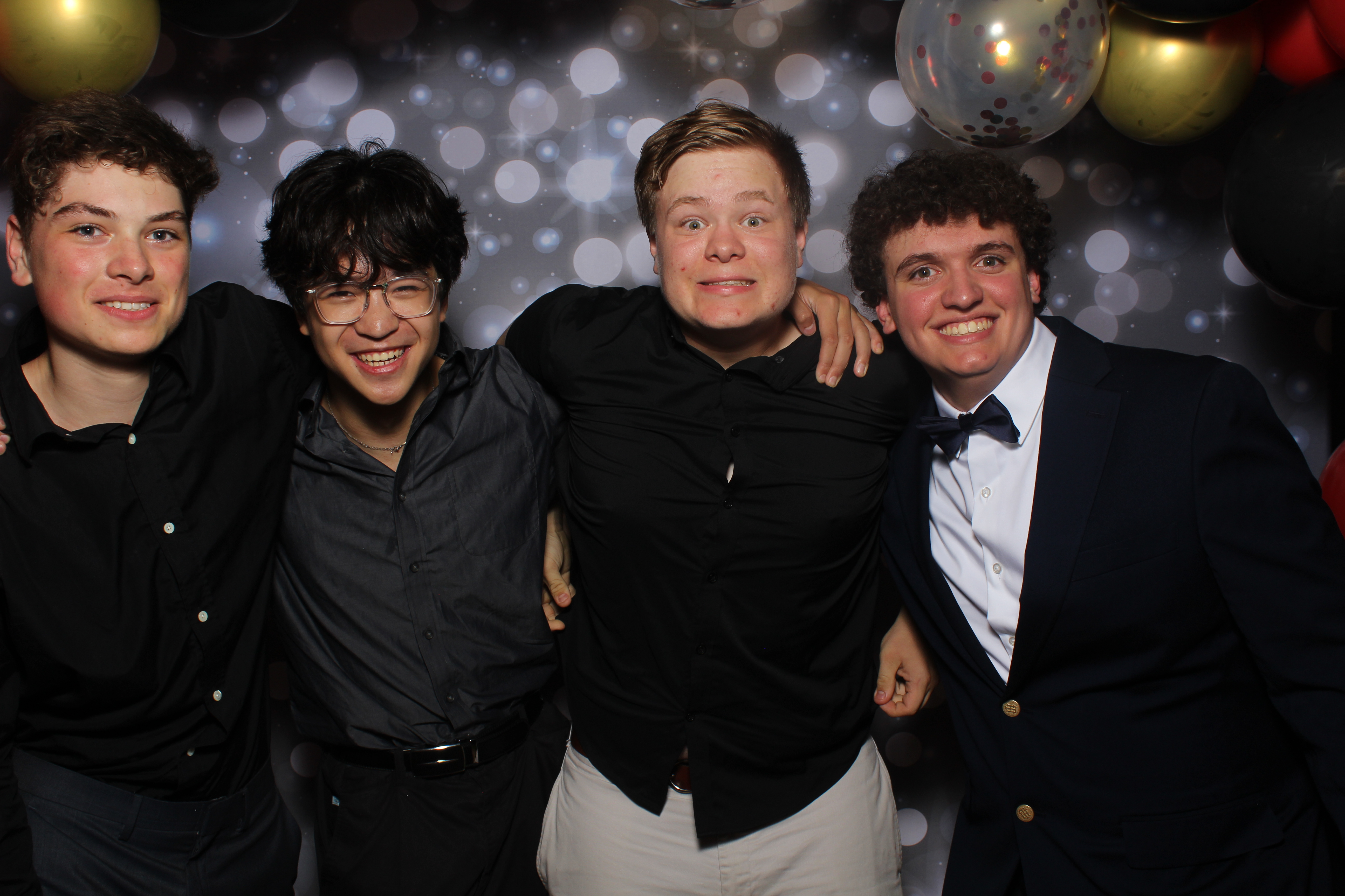 Walnut Hills Homecoming Originals | View more photos from the event at gallery.photoboothcincy.com/u/PhotoBoothCincy/Walnut-Hills-Homecoming-Originals