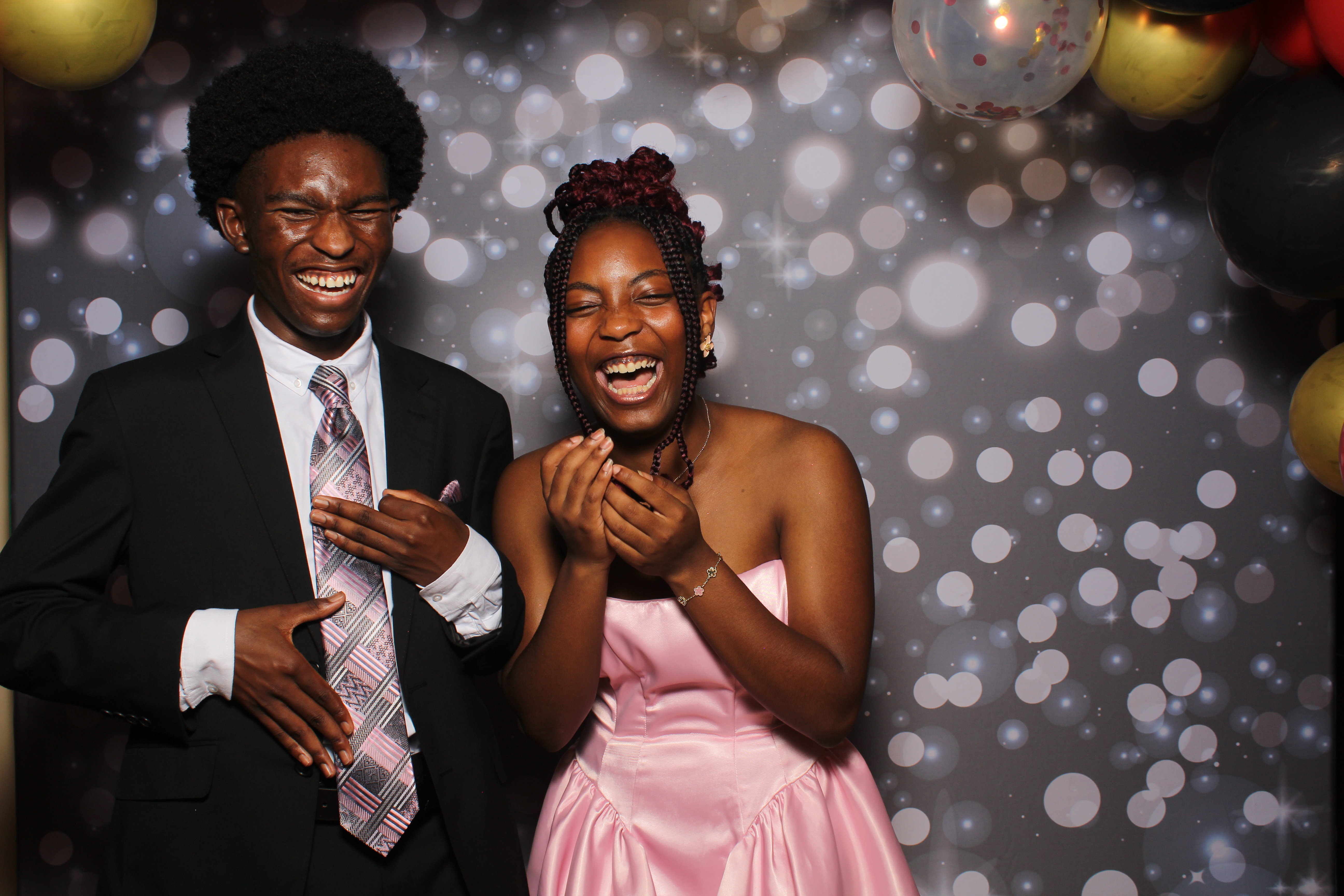 Walnut Hills Homecoming Originals | View more photos from the event at gallery.photoboothcincy.com/u/PhotoBoothCincy/Walnut-Hills-Homecoming-Originals