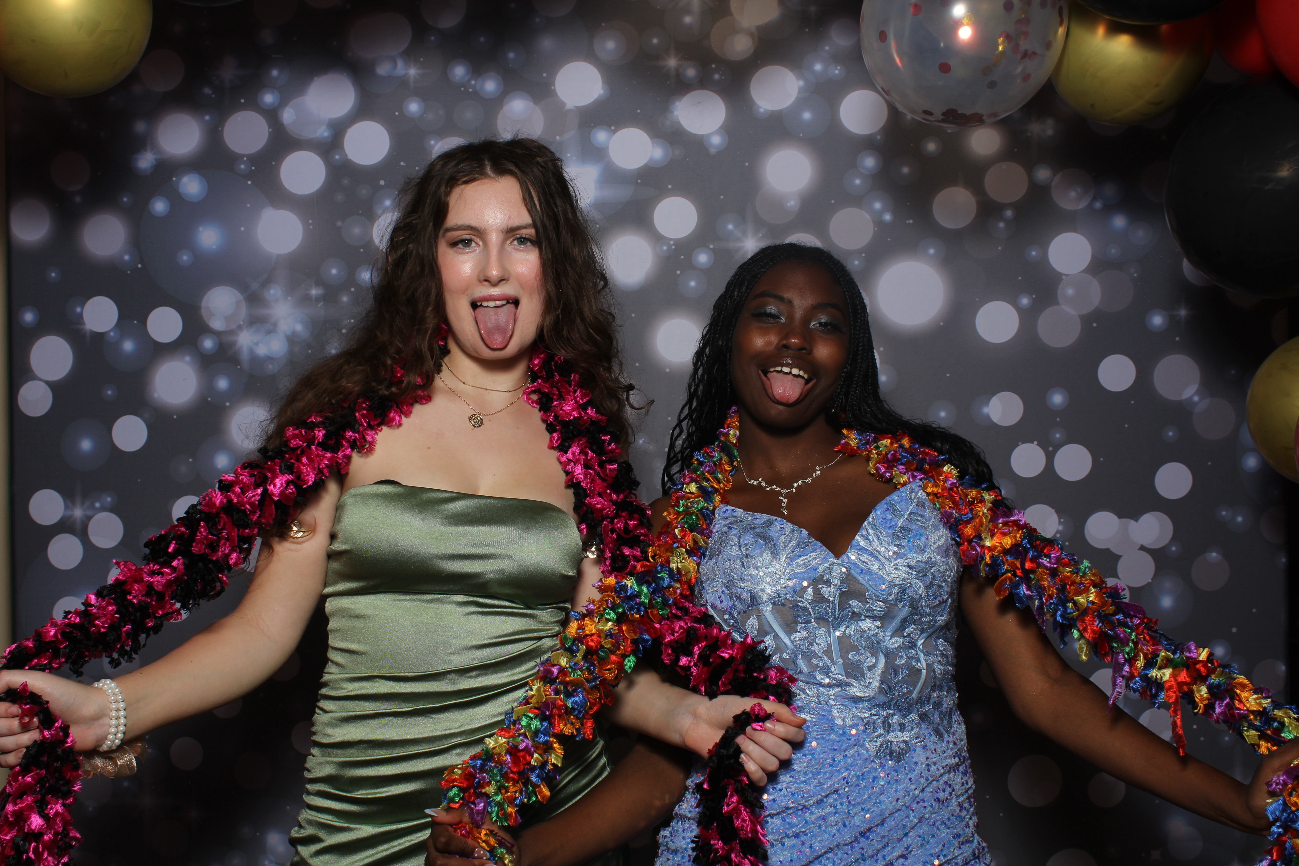 Walnut Hills Homecoming Originals | View more photos from the event at gallery.photoboothcincy.com/u/PhotoBoothCincy/Walnut-Hills-Homecoming-Originals