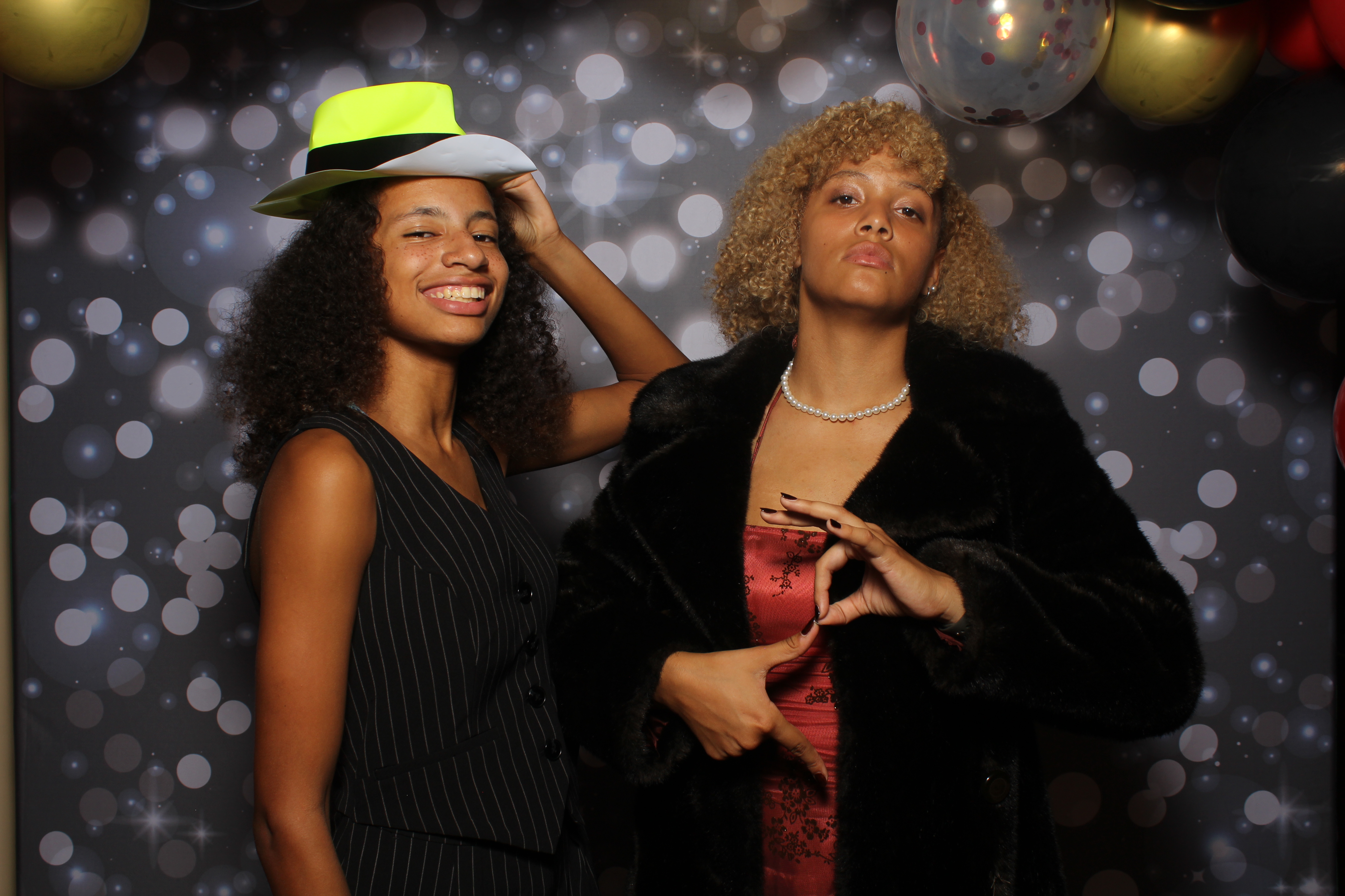 Walnut Hills Homecoming Originals | View more photos from the event at gallery.photoboothcincy.com/u/PhotoBoothCincy/Walnut-Hills-Homecoming-Originals
