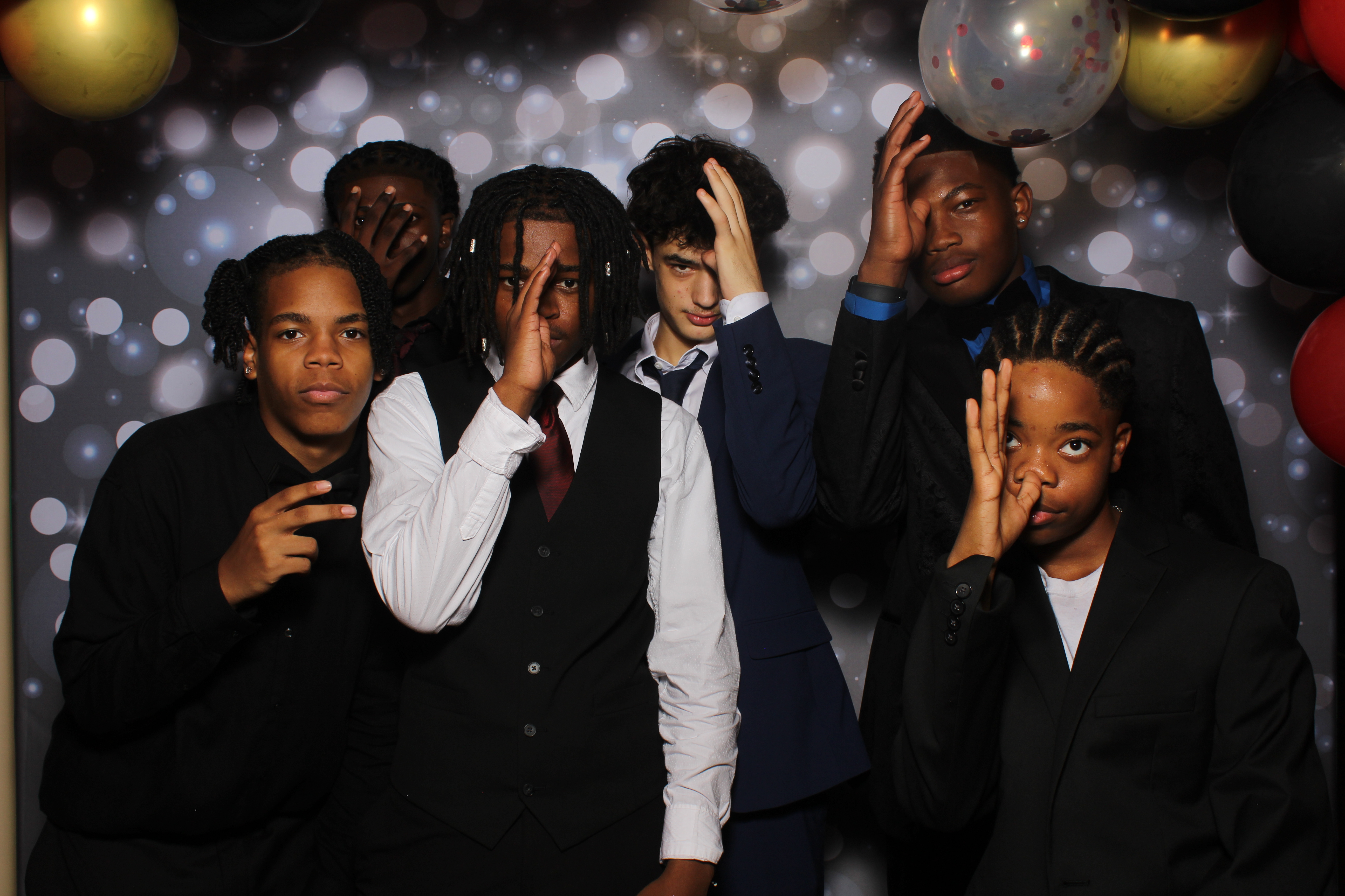 Walnut Hills Homecoming Originals | View more photos from the event at gallery.photoboothcincy.com/u/PhotoBoothCincy/Walnut-Hills-Homecoming-Originals