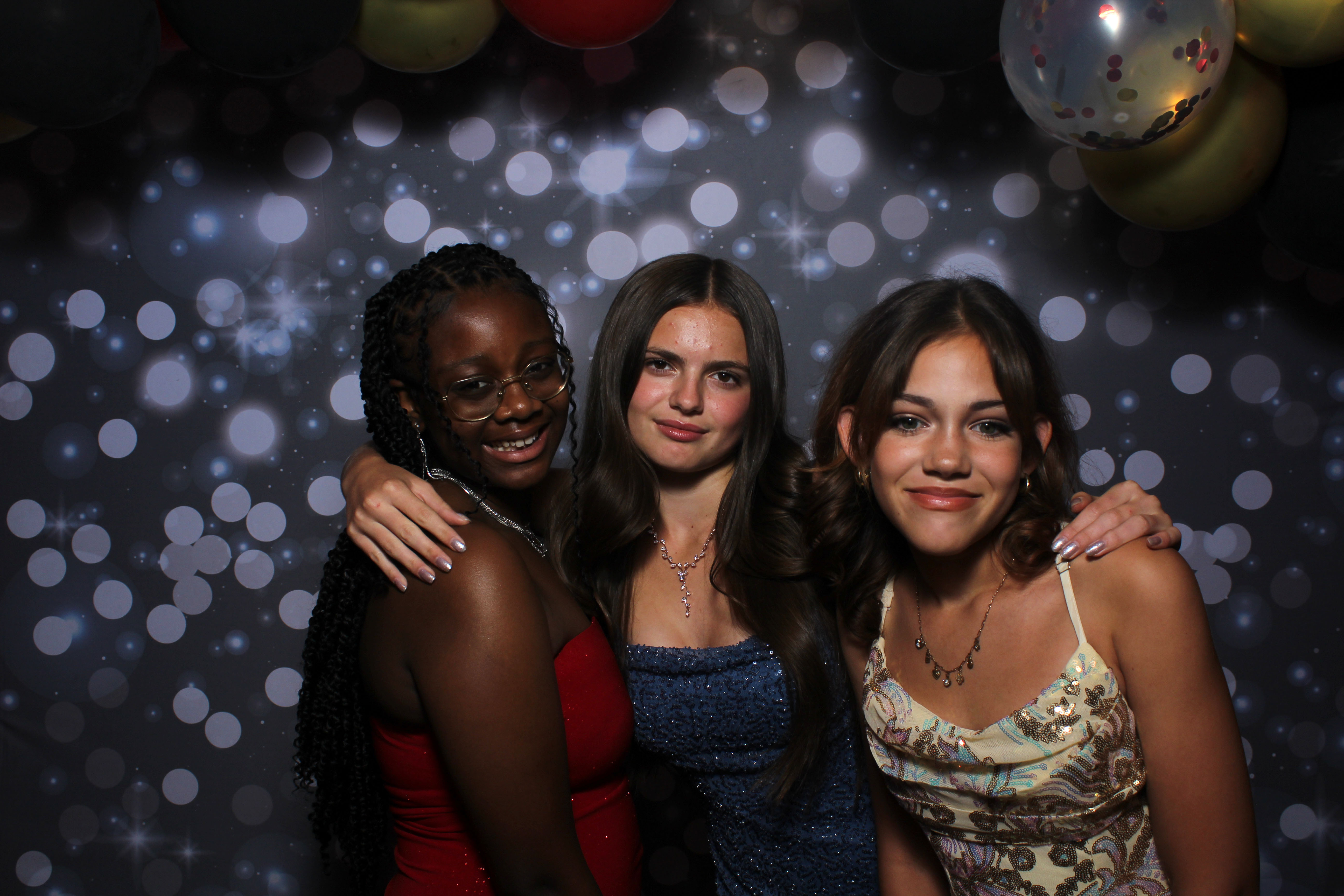 Walnut Hills Homecoming | View more photos from the event at gallery.photoboothcincy.com/u/PhotoBoothCincy/Walnut-Hills-Homecoming-0