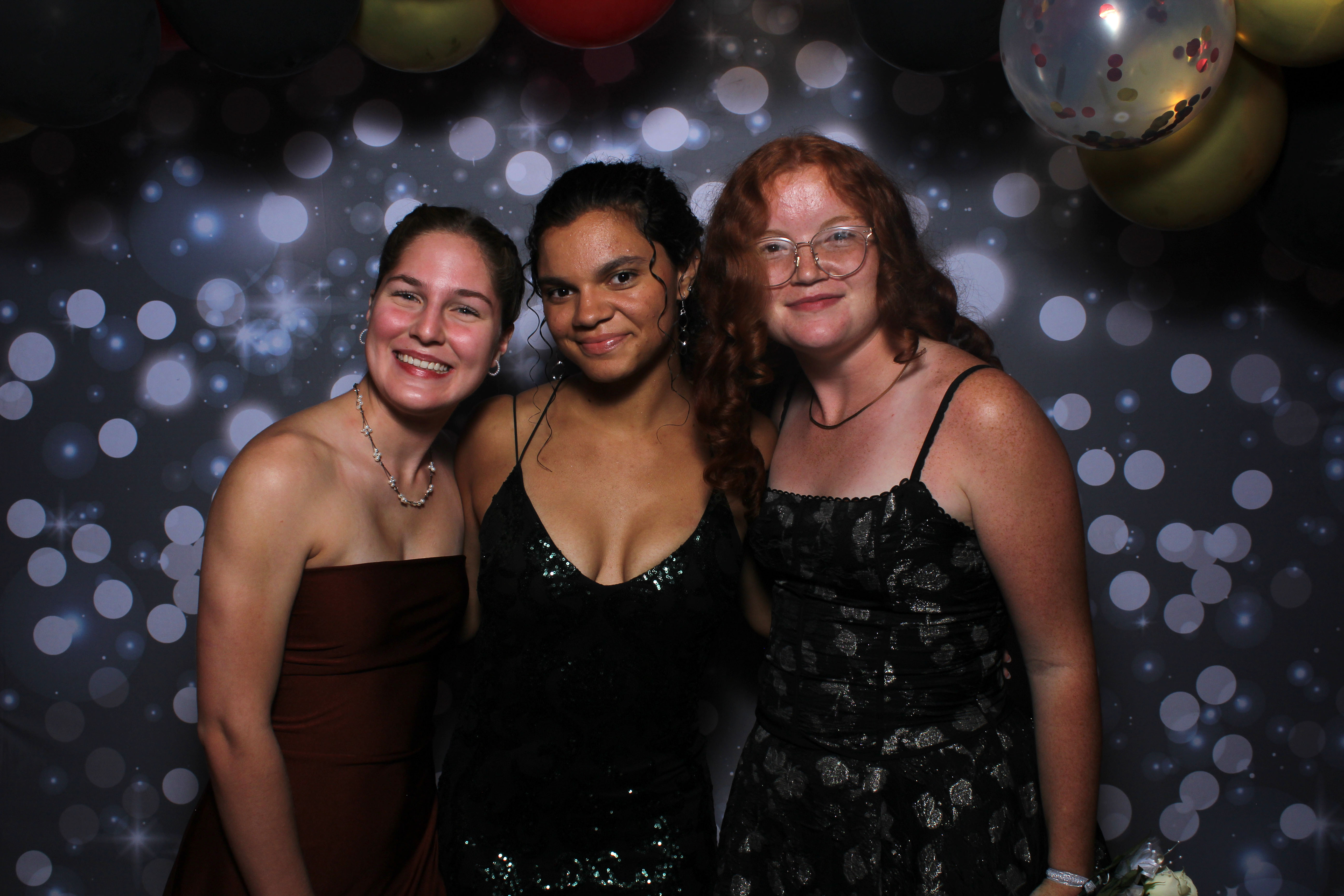 Walnut Hills Homecoming | View more photos from the event at gallery.photoboothcincy.com/u/PhotoBoothCincy/Walnut-Hills-Homecoming-0