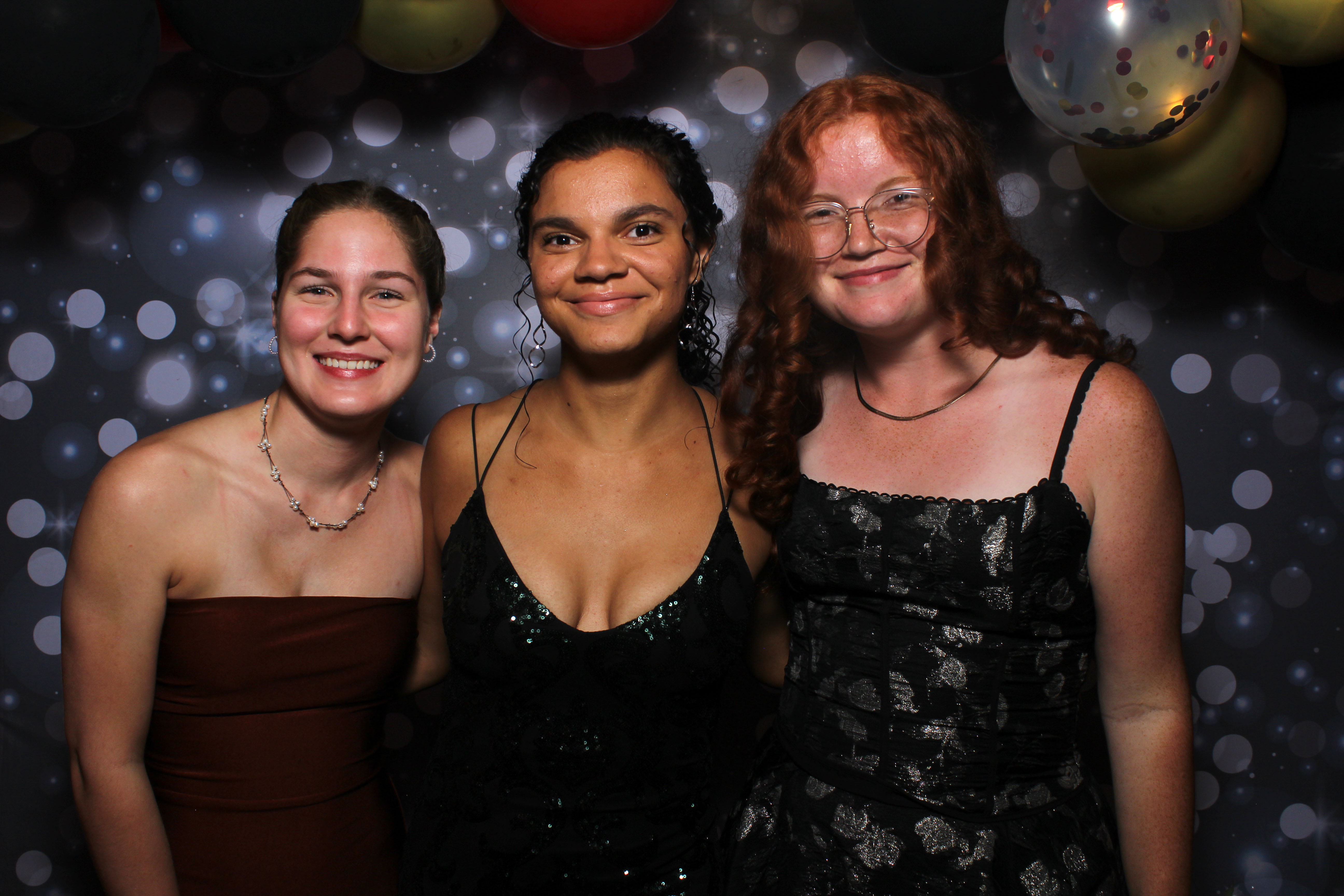 Walnut Hills Homecoming | View more photos from the event at gallery.photoboothcincy.com/u/PhotoBoothCincy/Walnut-Hills-Homecoming-0